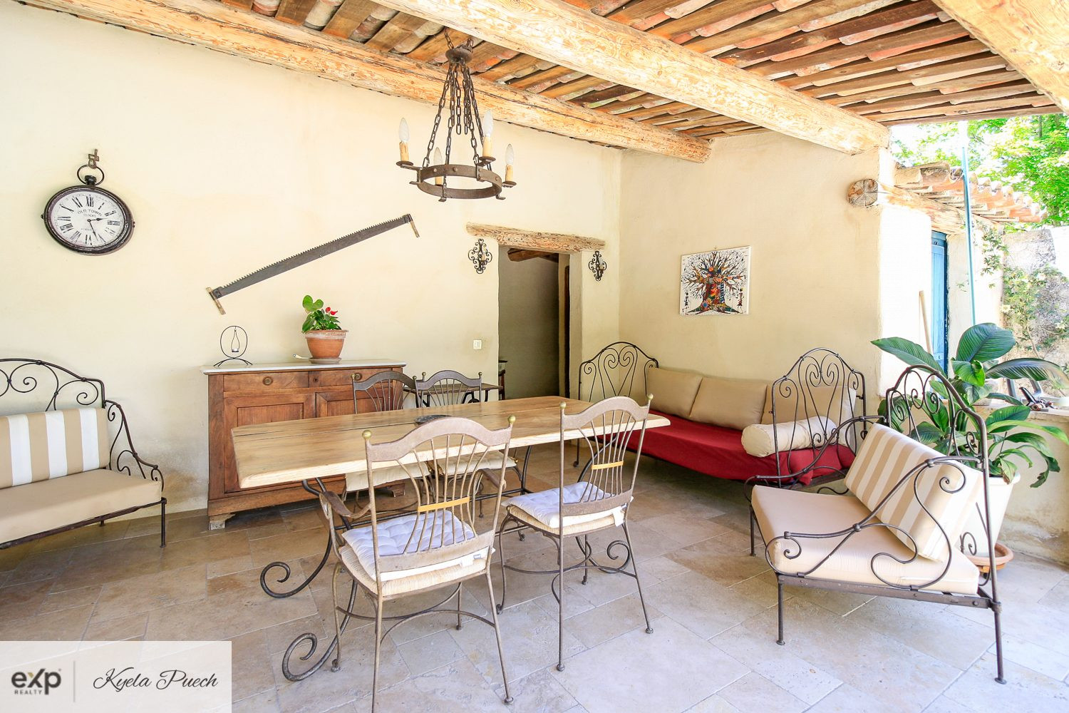 Maison 9 pièces 330 m² · à Le Puy-Sainte-Réparade · 330 m² · 1 250 000 €