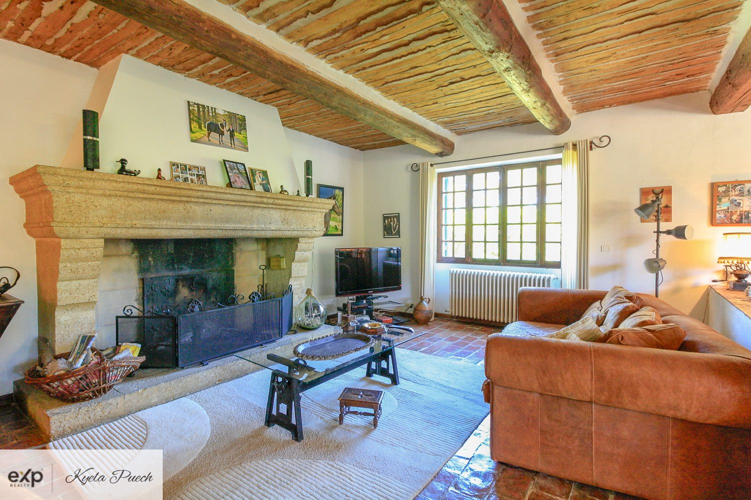 Maison 9 pièces 330 m² · à Le Puy-Sainte-Réparade · 330 m² · 1 250 000 €