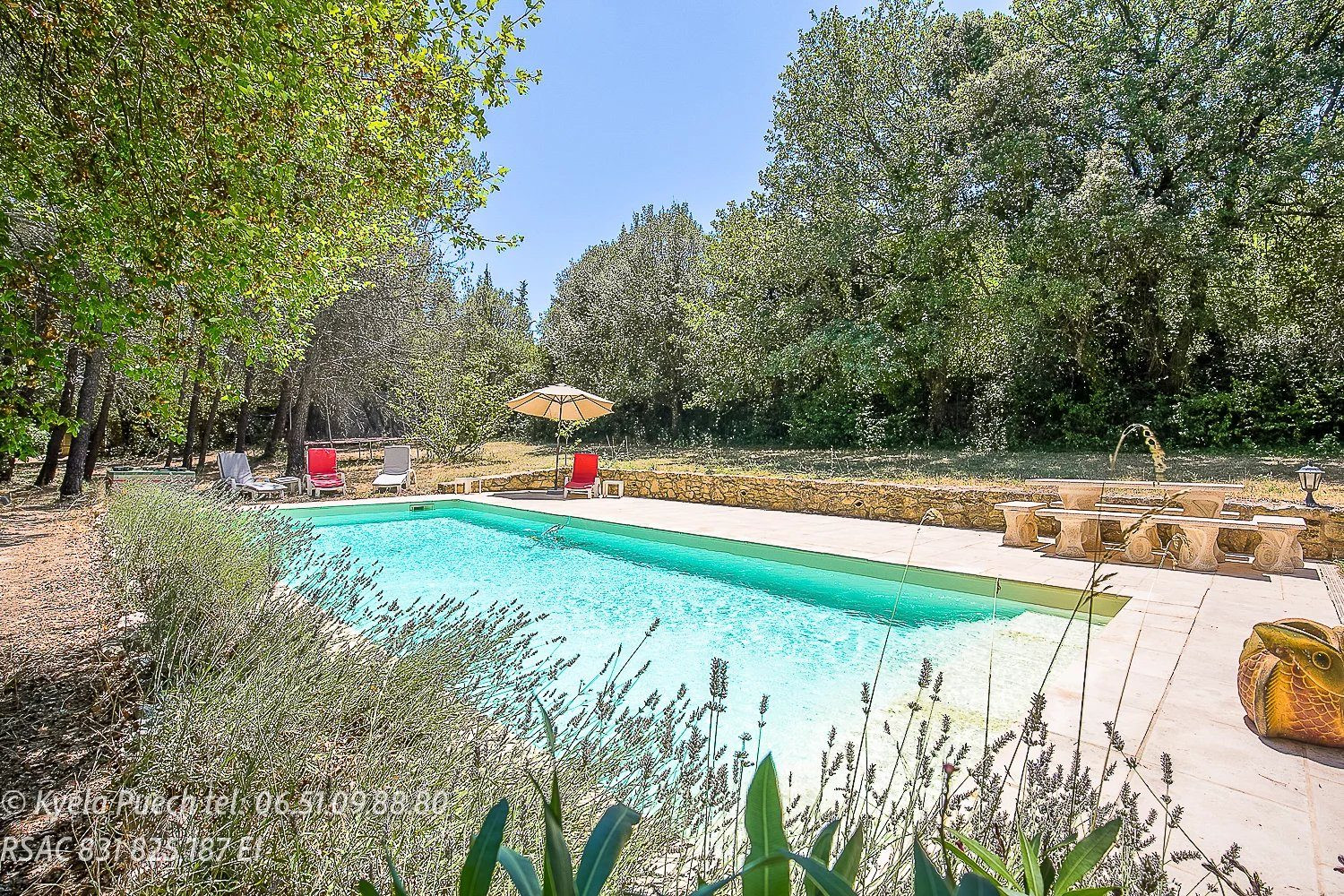 Maison à vendre à Rognes, 282 m²