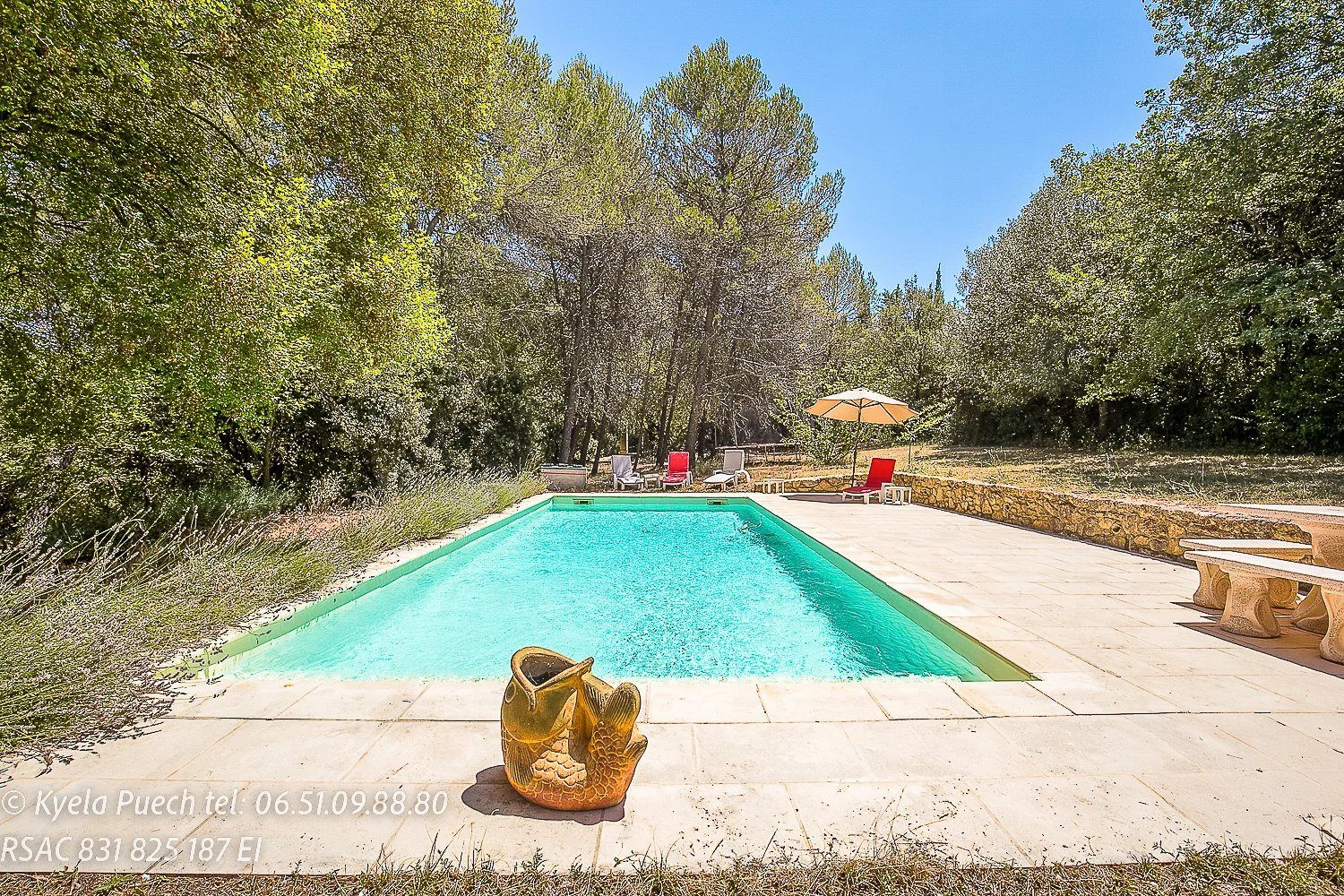 Maison à vendre à Rognes, 282 m²