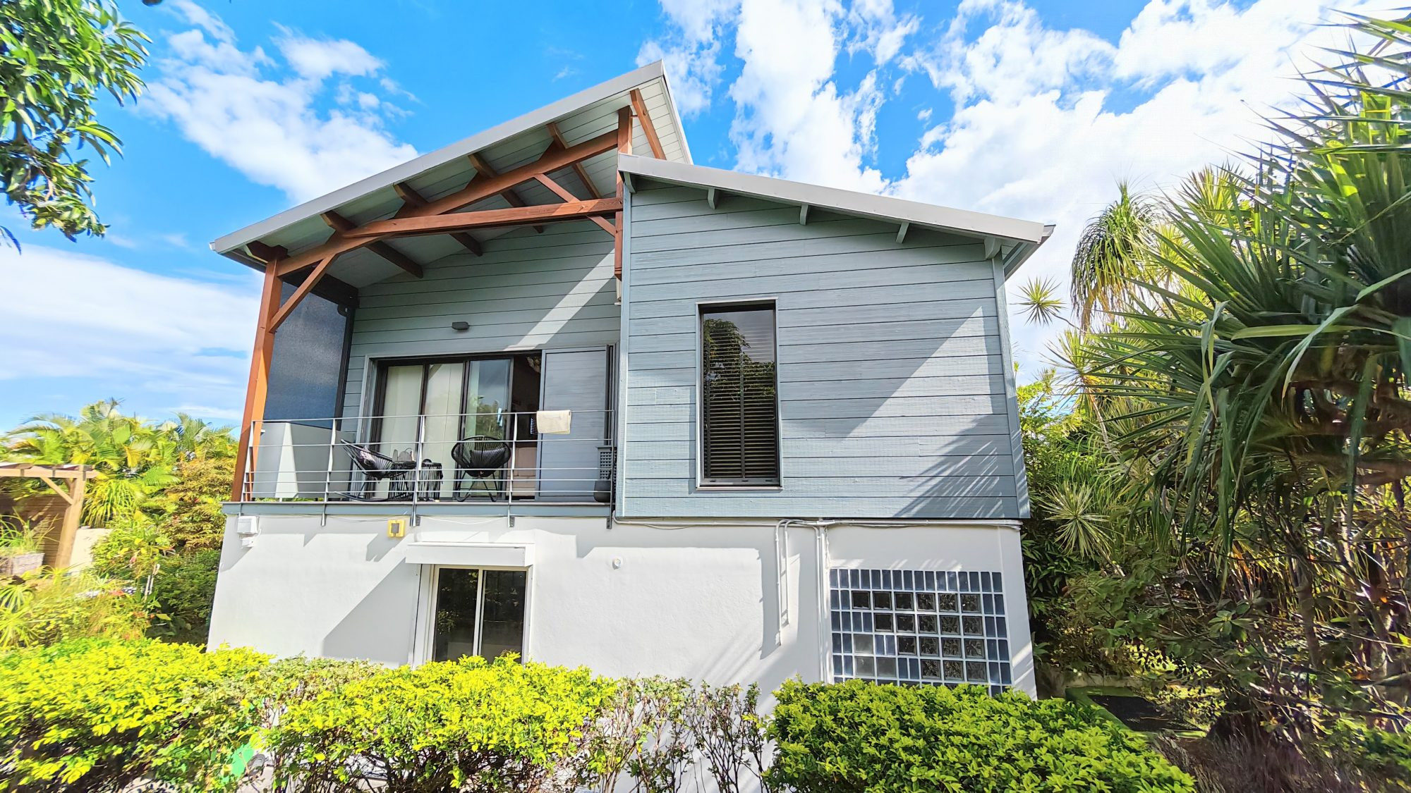 SAINT-PIERRE – ÎLE DE LA RÉUNION | Propriété d’exception idéalement située à seulement 6 minutes du centre-ville