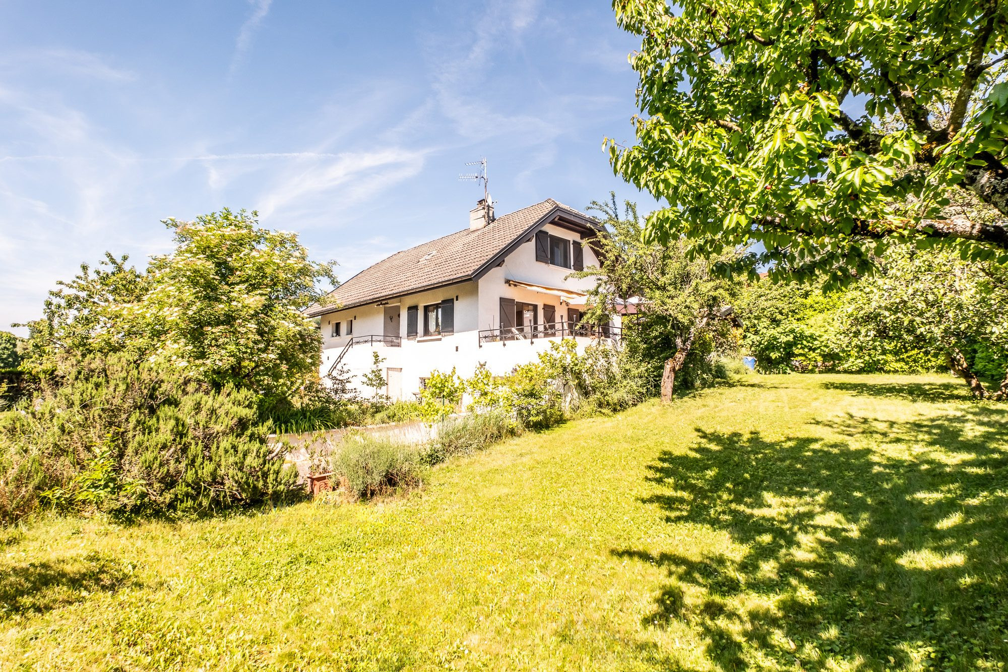 Maison individuelle avec sous-sol aménagé – Quartier calme