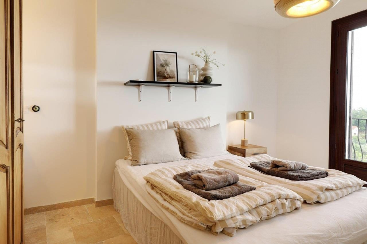 Maison 6 pièces 262 m² · à Vence · 262 m² · 2 350 000 €