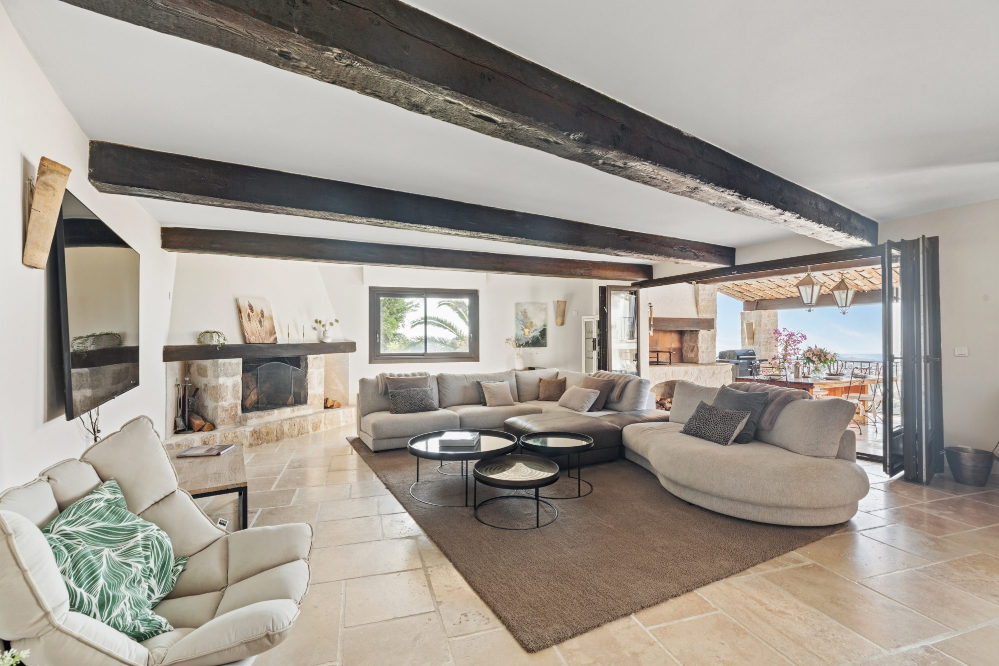 EXCEPTIONAL VILLA – PANORAMIC SEA VIEW 4