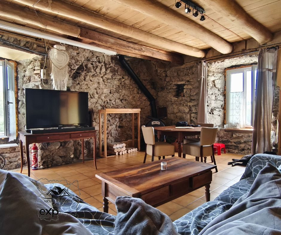 Maison à vendre à Landos, 166 m²