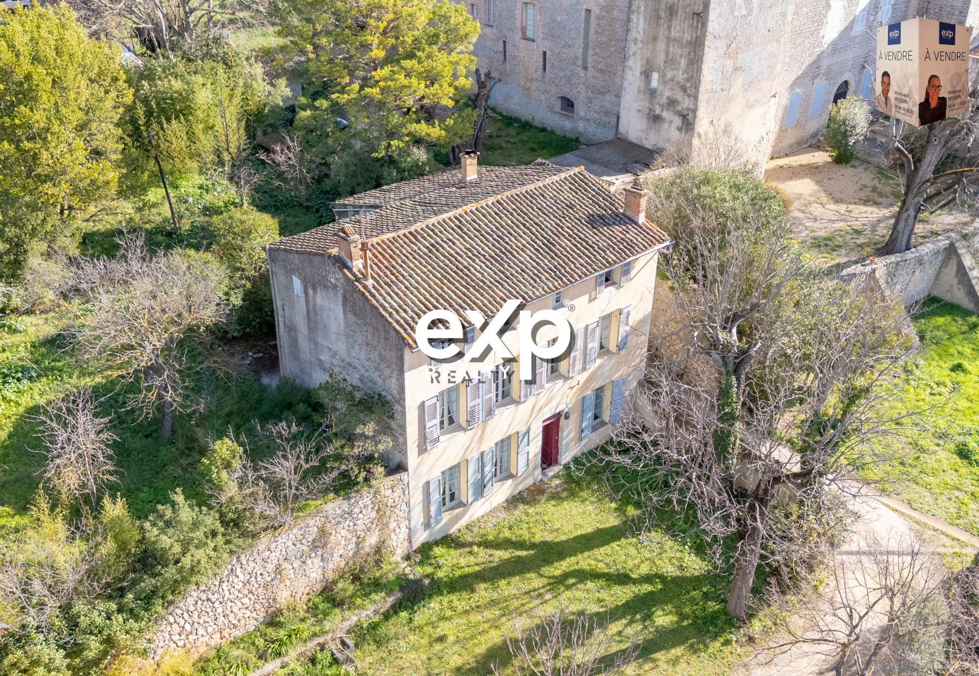 MAISON DE CARACTÈRE – LE REVEST-LES-EAUX