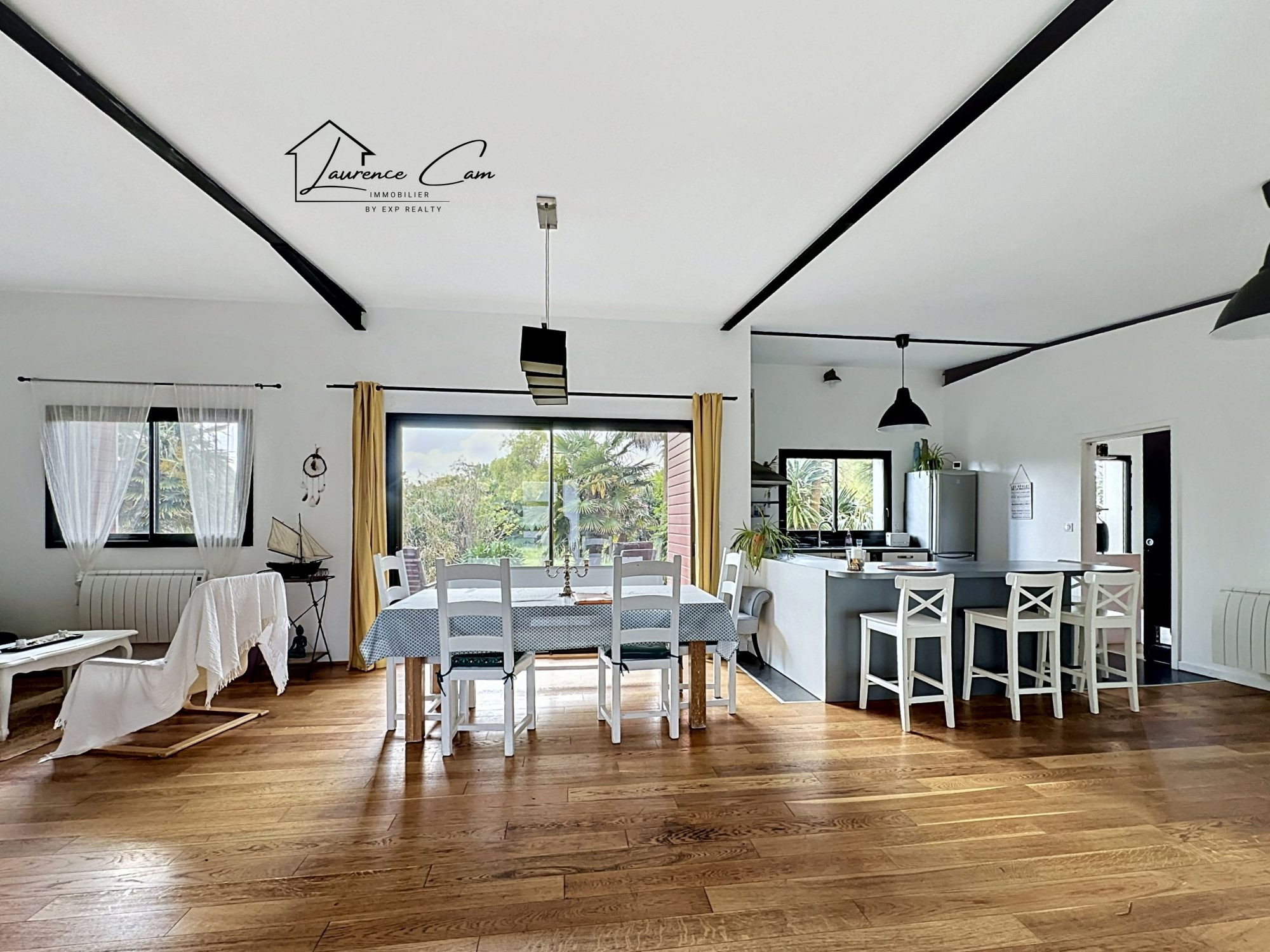 Maison de plain-pied lumineuse avec jardin arboré – Landéda