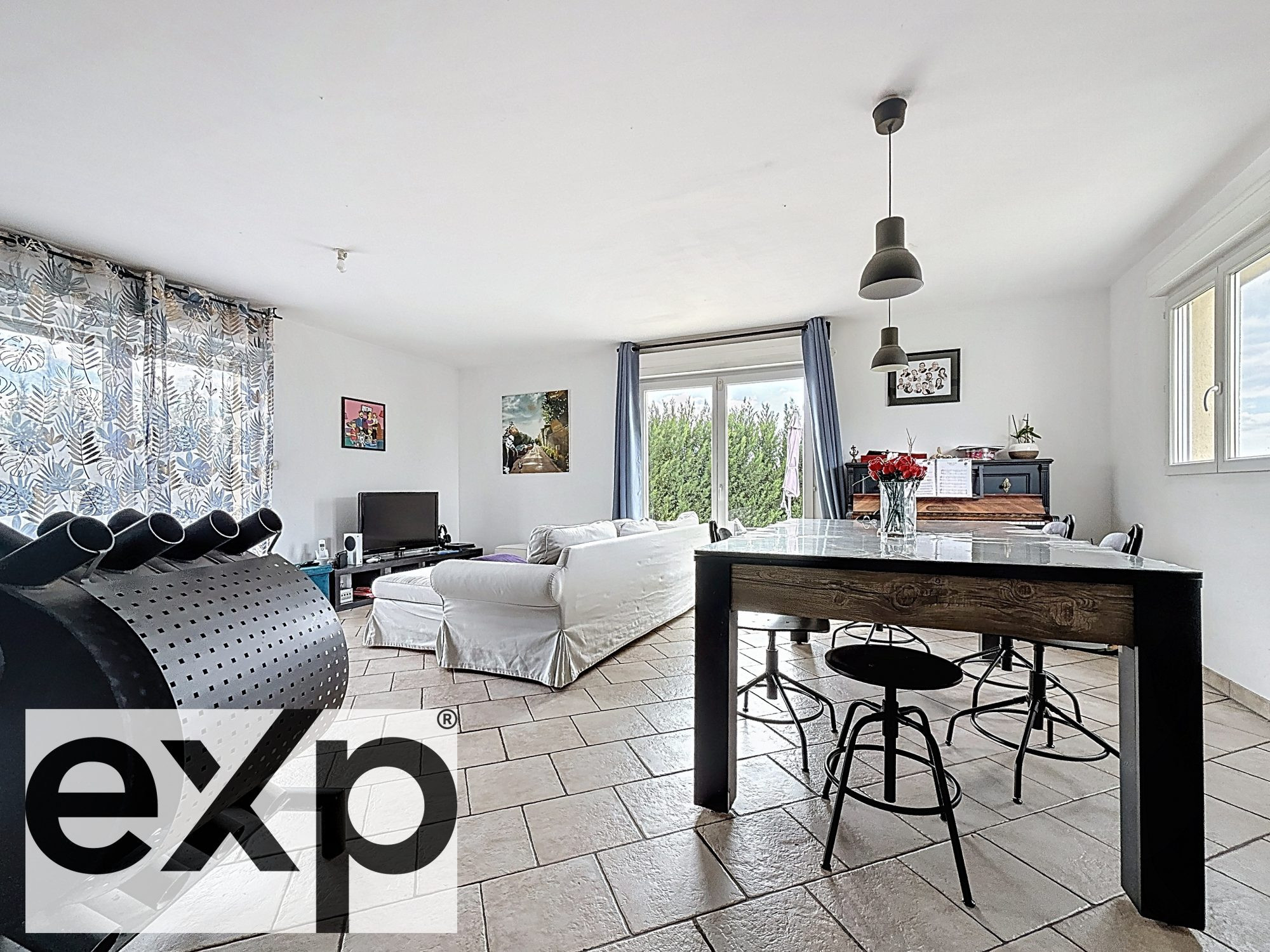 Maison contemporaine de 2013 – 150,8 m² – volumes généreux – environnement ouvert