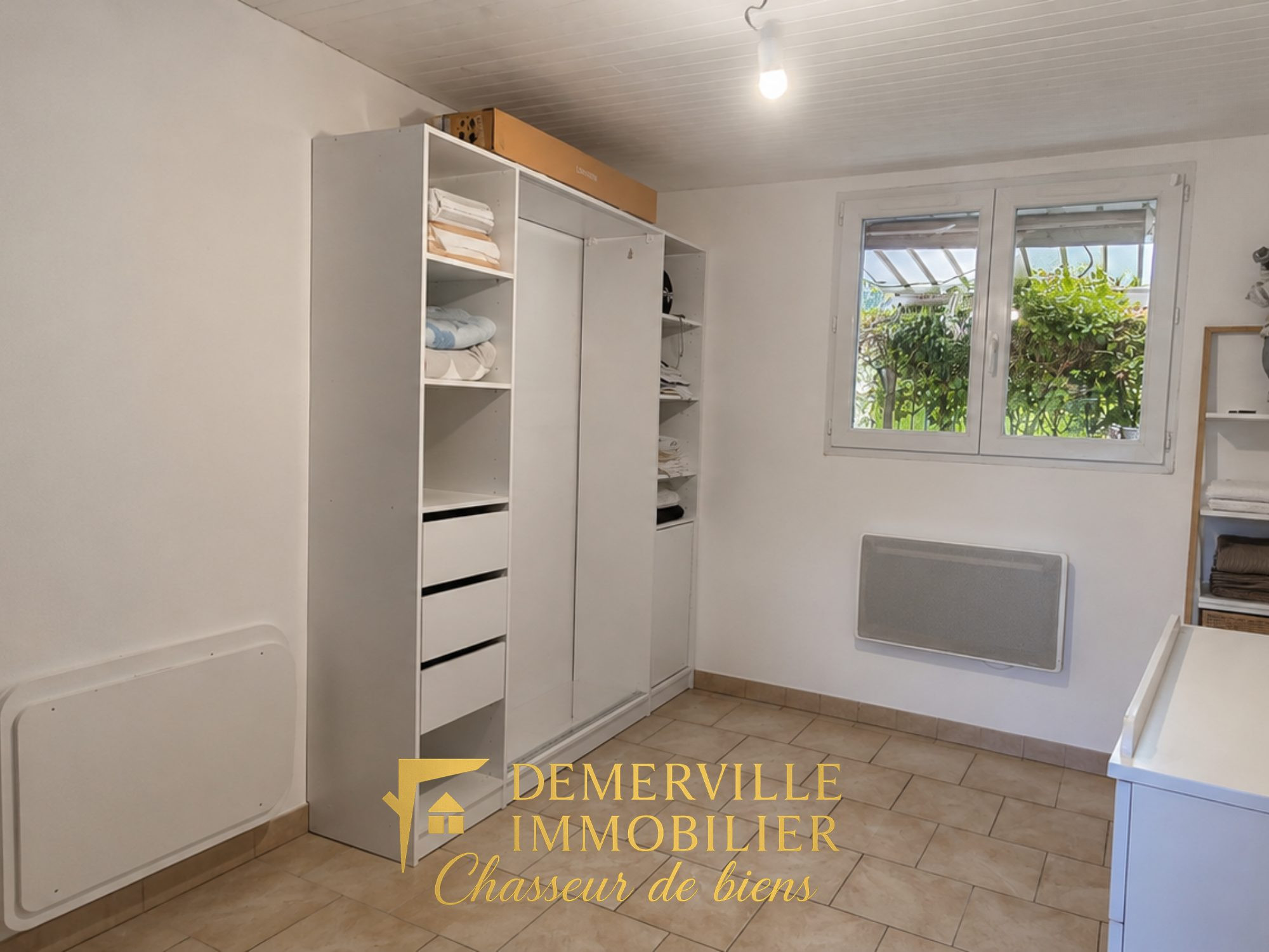 VENTE INTERACTIVE Maison semi-mitoyenne – Vie semi plain-pied – Idéal artisan / entrepreneur