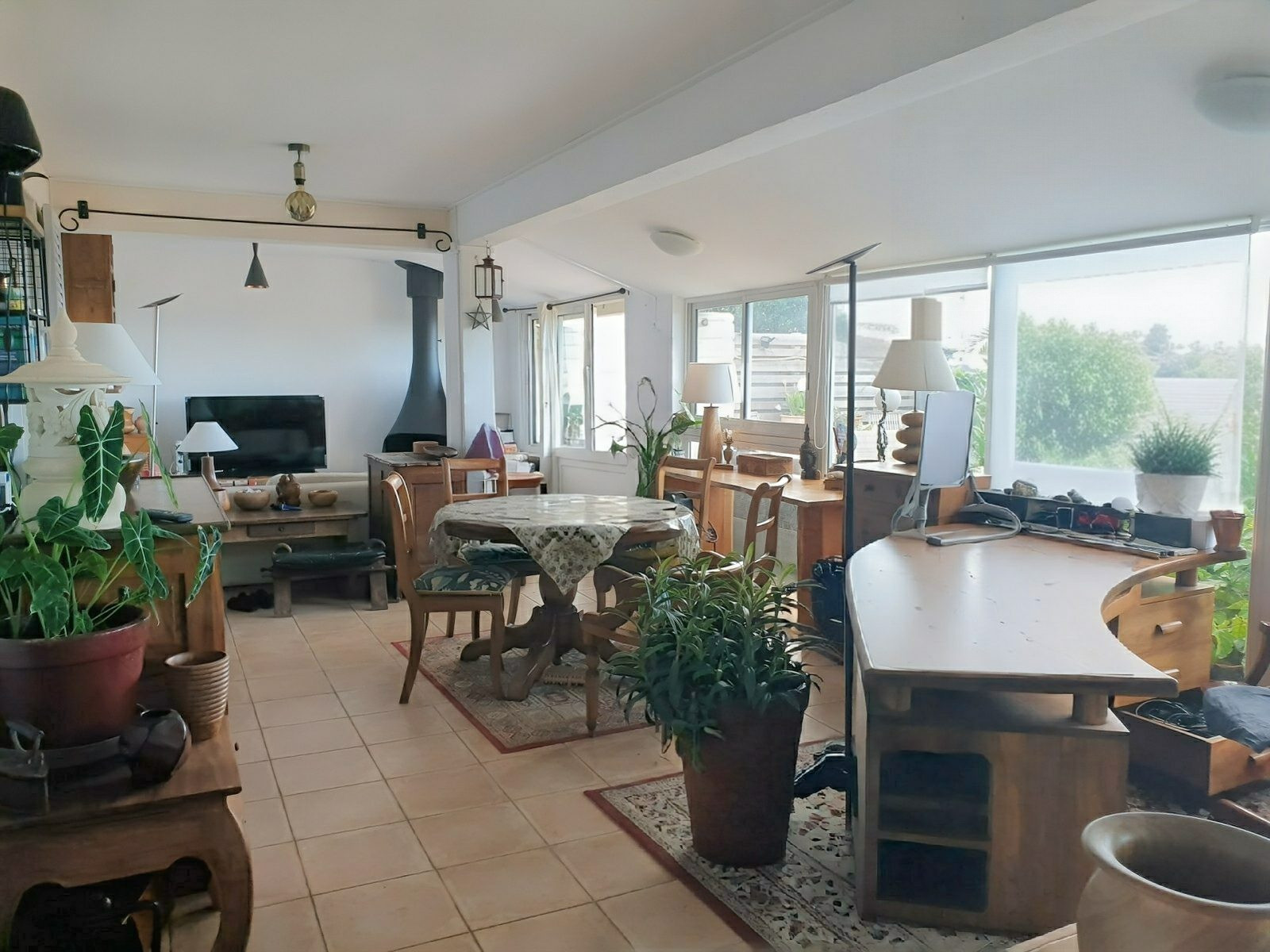Villa 4 chambres avec dépendance sur la colline des camelias