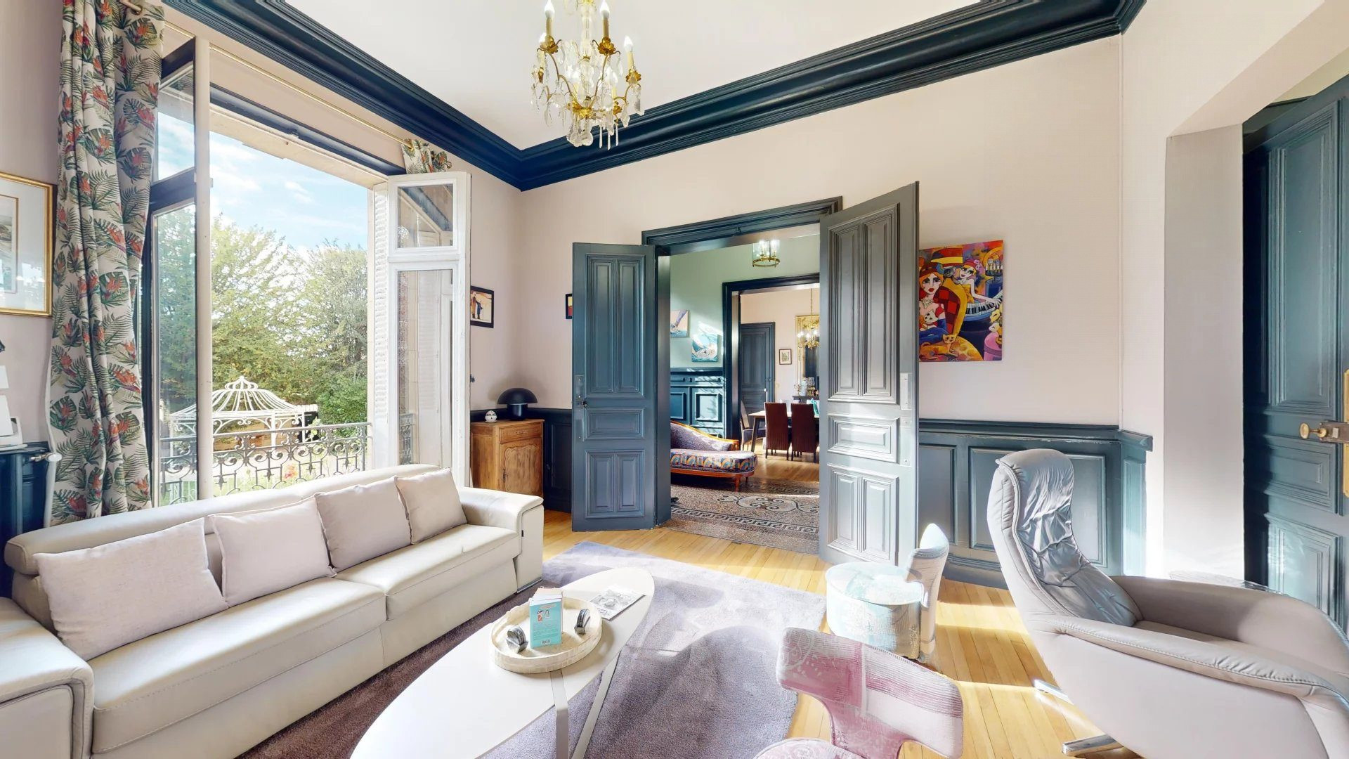 Maison à vendre à Troyes, 252 m²