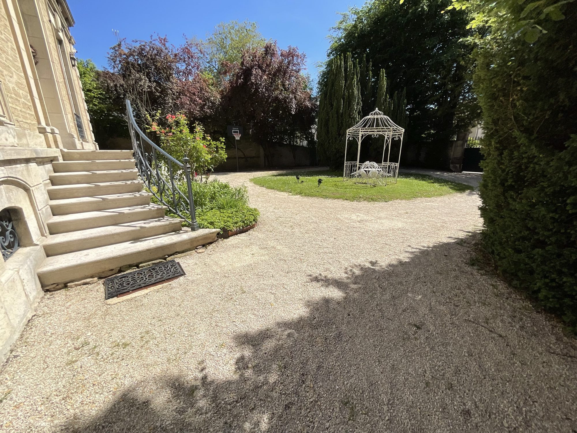 Maison à vendre à Troyes, 252 m²