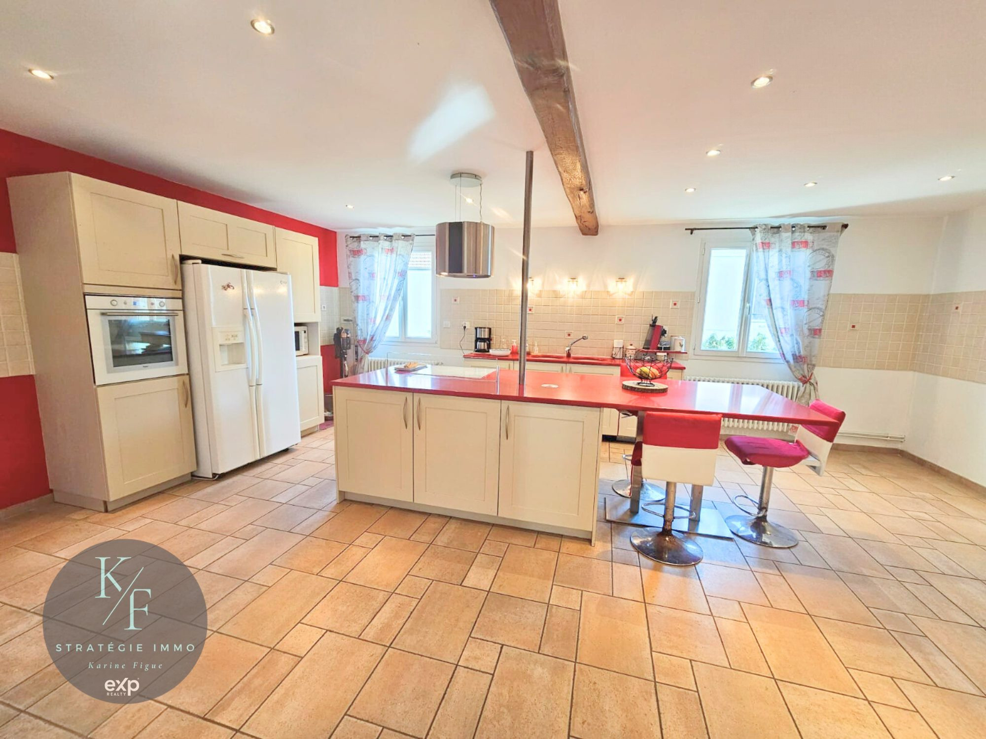 Maison 7 pièces 210 m² · à Éragny-sur-Epte · 210 m² · 295 000 €