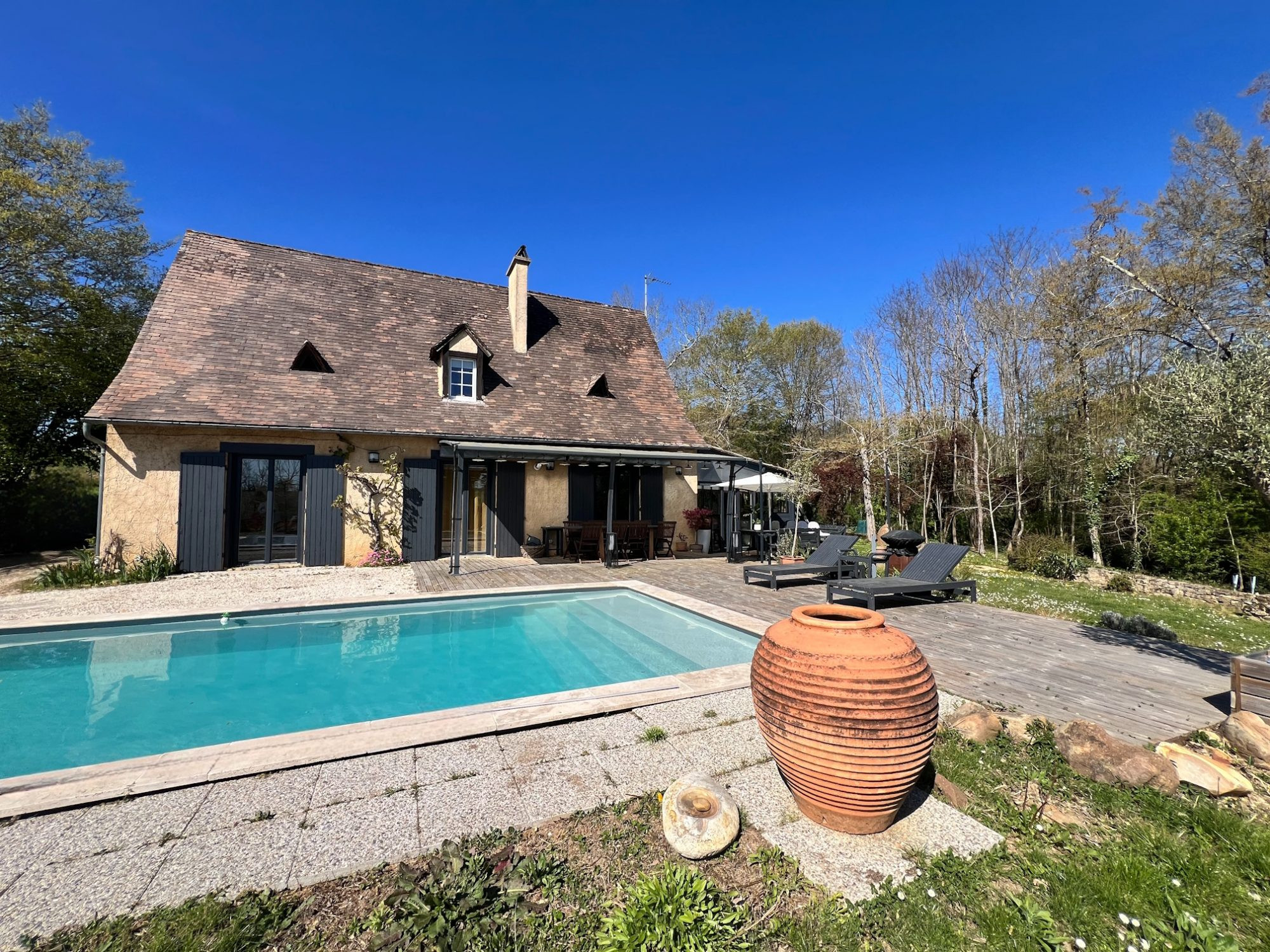Maison avec piscine à Saint-Sauveur, 10 mins de Bergerac