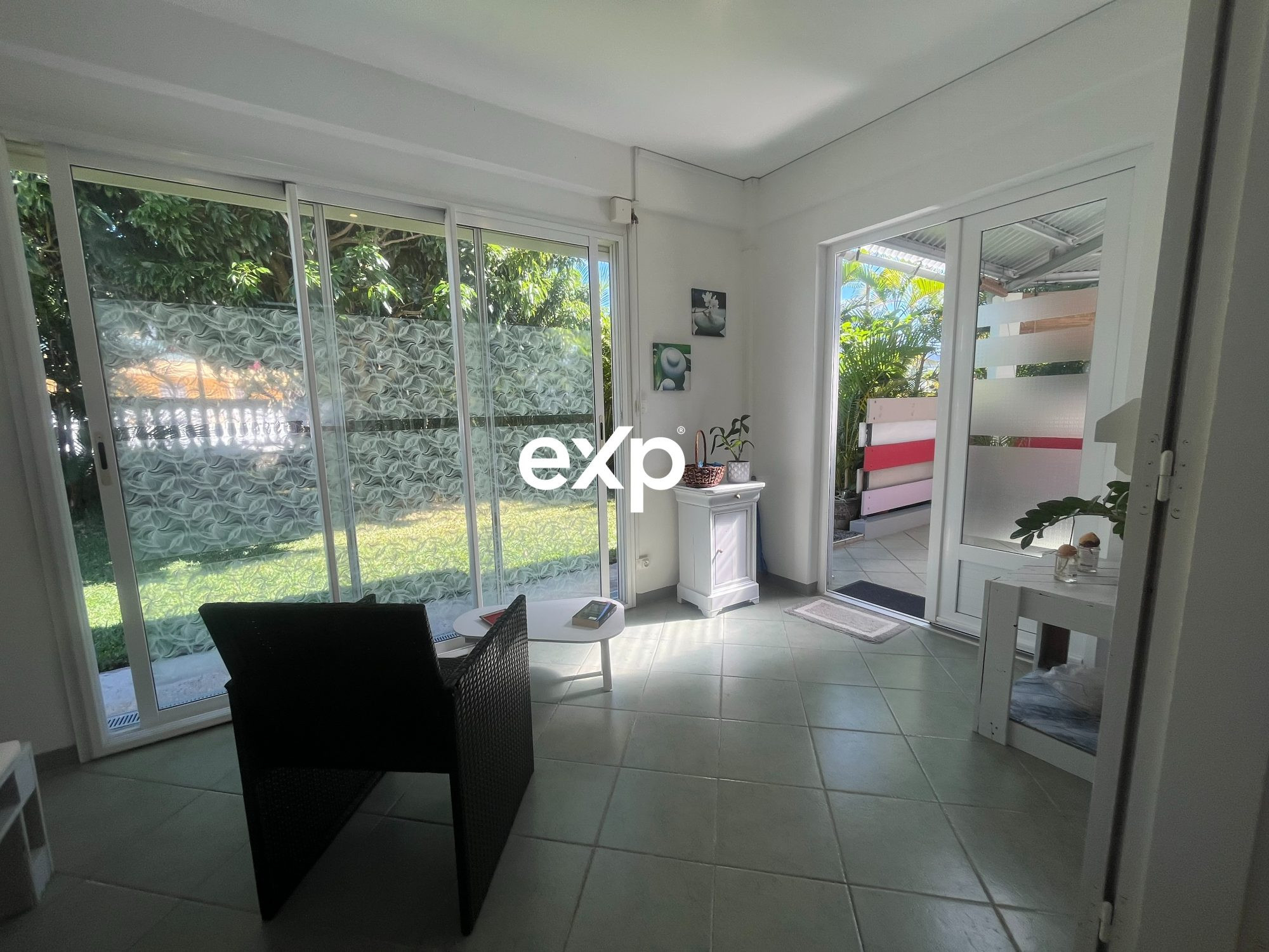 Beautiful family home with swimming pool in Sainte-Marie 5