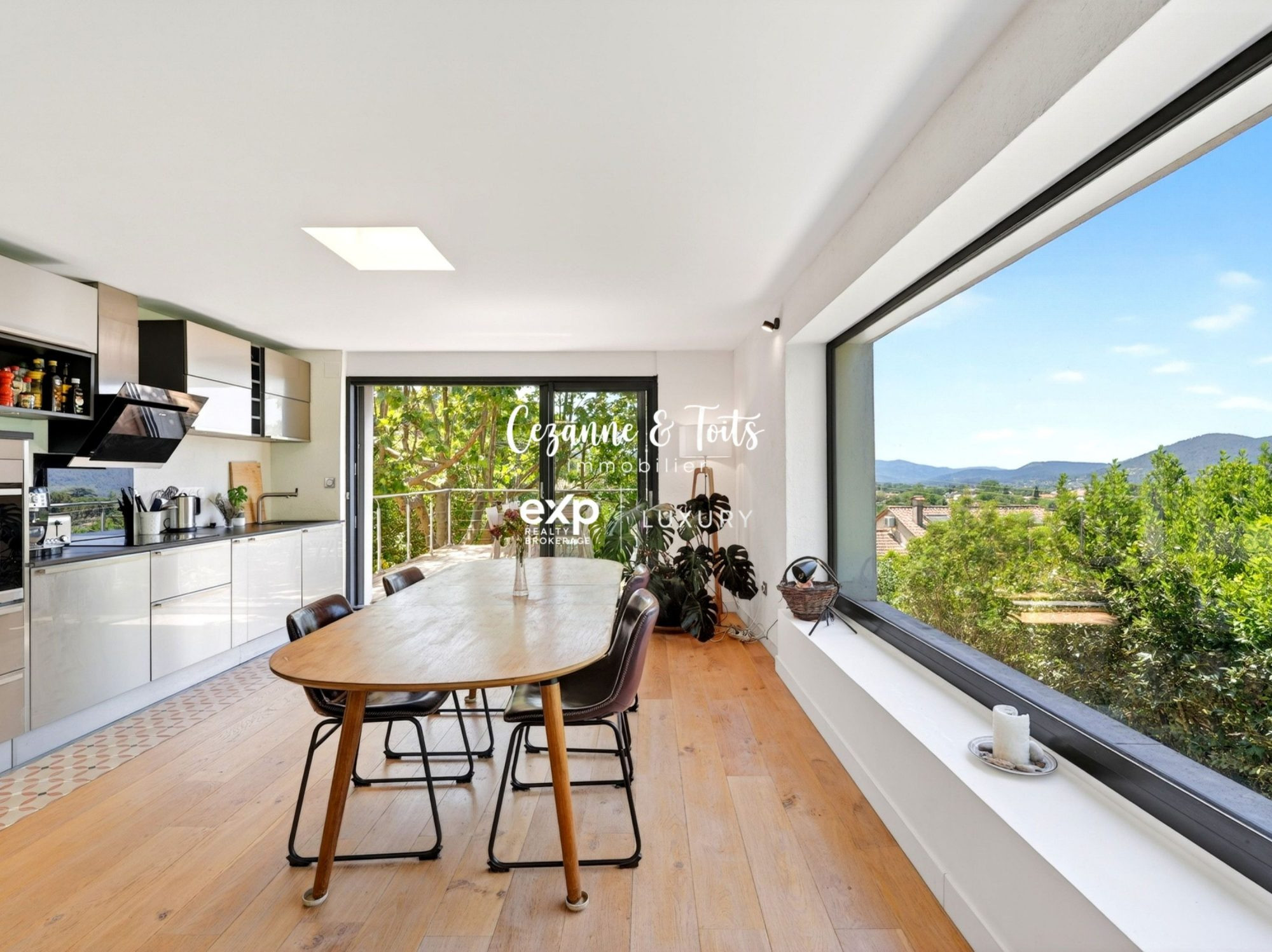 Maison 6 pièces 196 m² · à Saint-Zacharie · 196 m² · 845 000 €