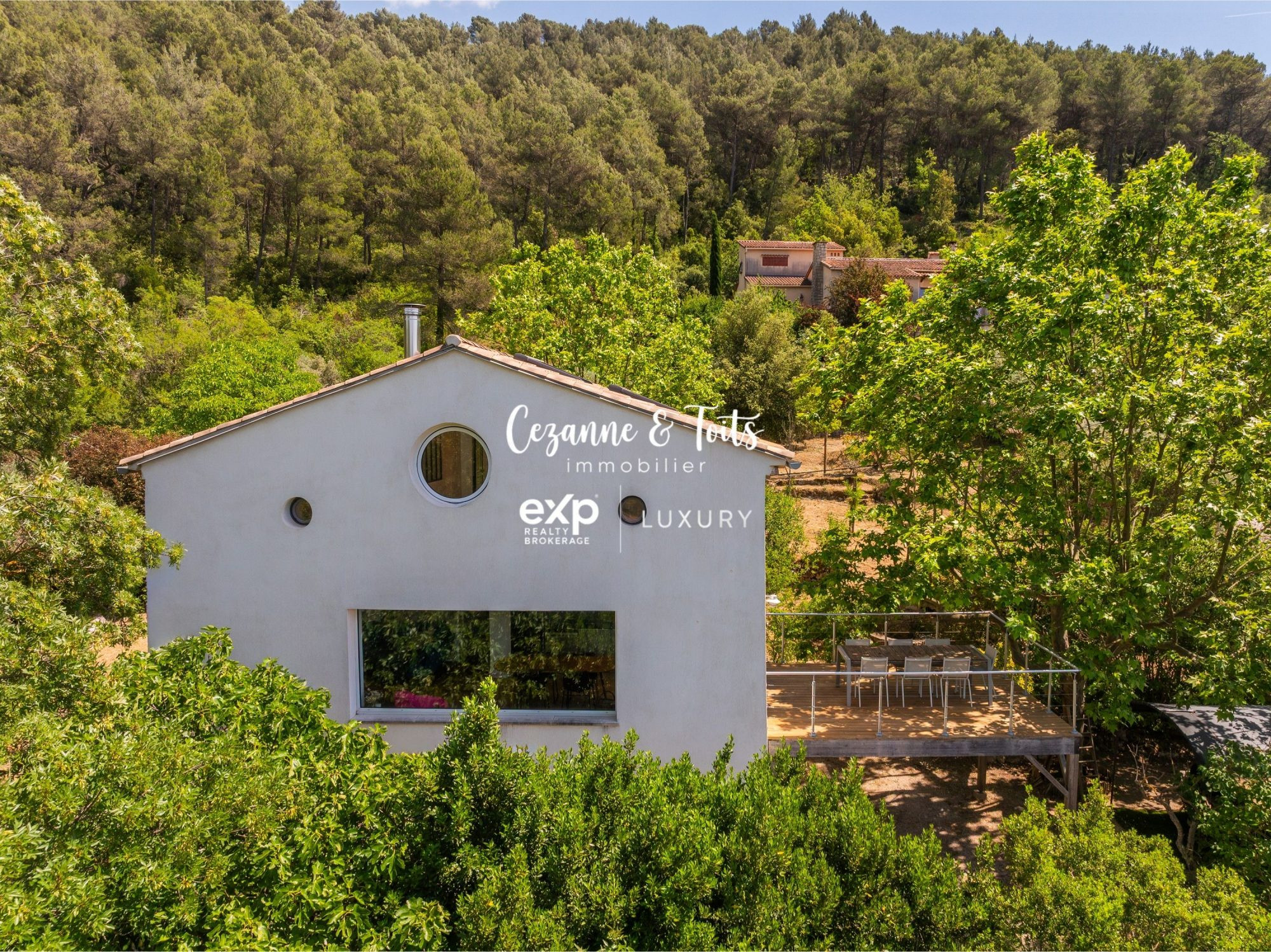 Maison à vendre à Saint-Zacharie, 196 m²