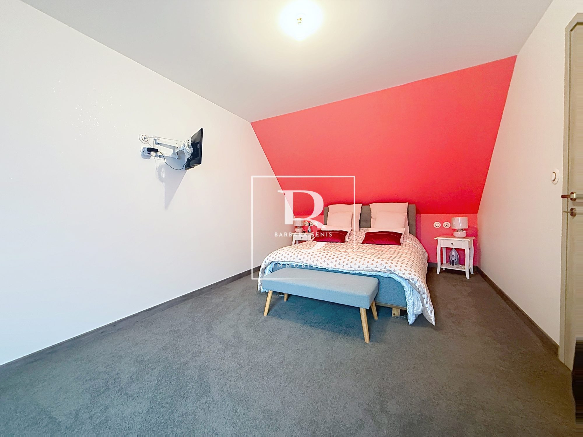 Pavillon semi plain-pied - garage - local commercial - AUBENCHEUL-AU-BAC