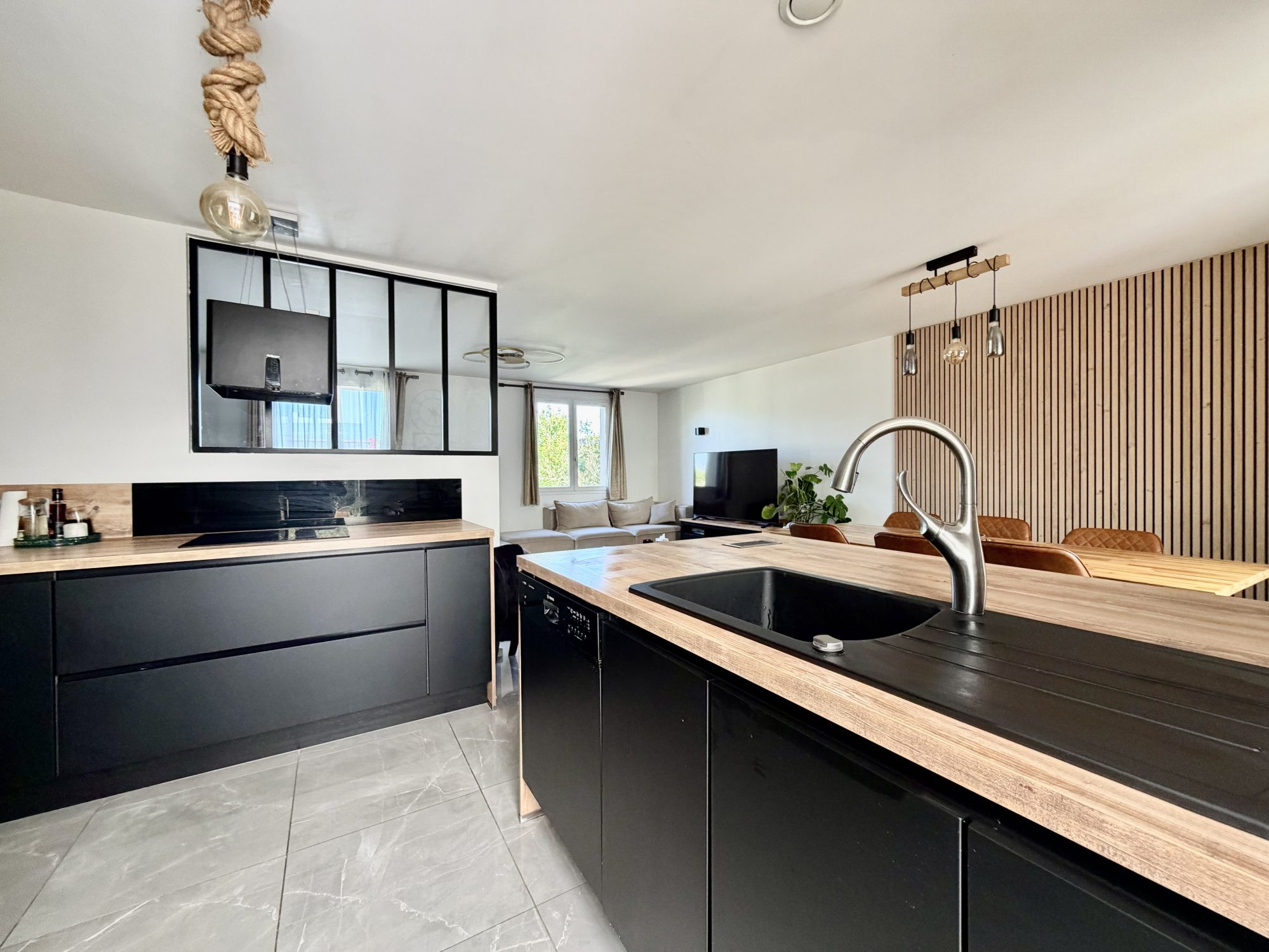 Maison à vendre à Aubergenville, 116 m²