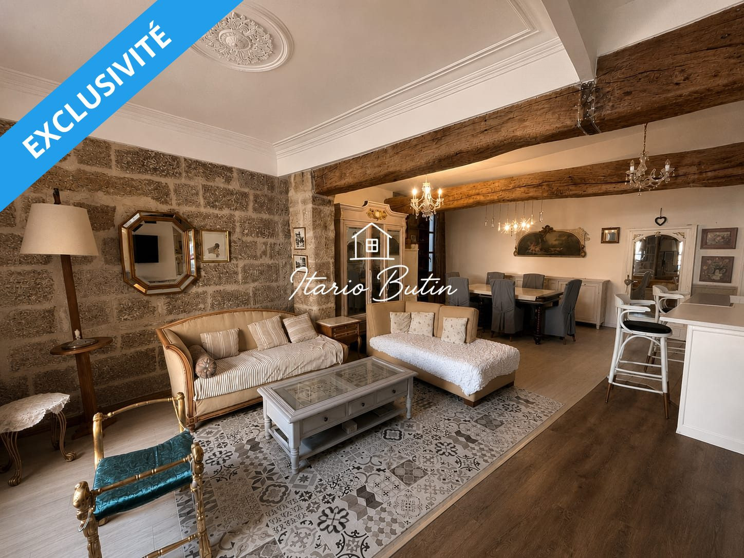 Maison de caractère de 175 m² habitables avec garage de 80 m² et extérieur