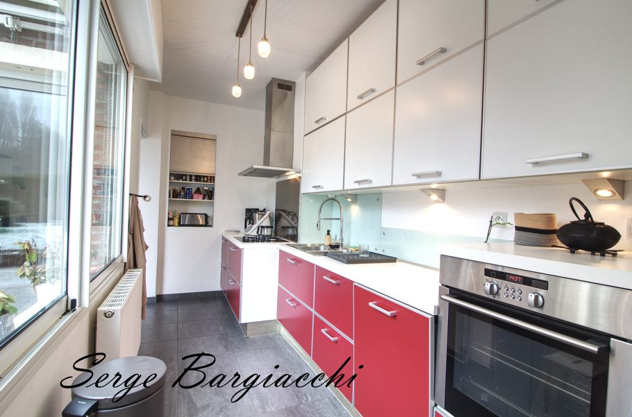Maison 12 pièces 335 m² · à Courchelettes · 335 m² · 395 000 €