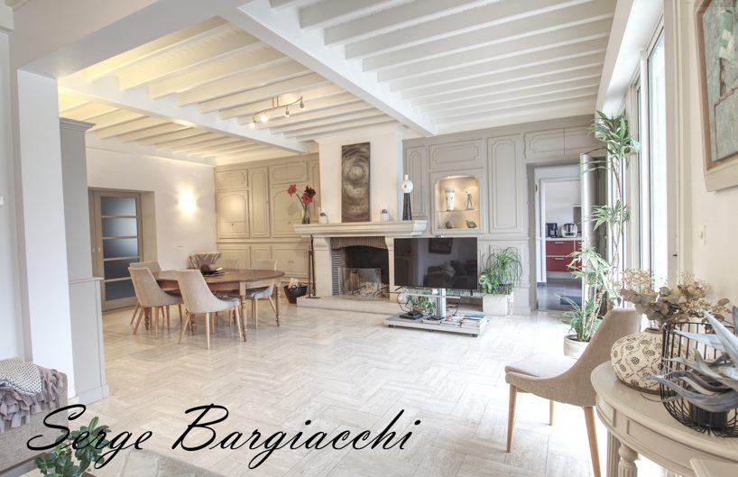 Maison à vendre à Courchelettes, 335 m²