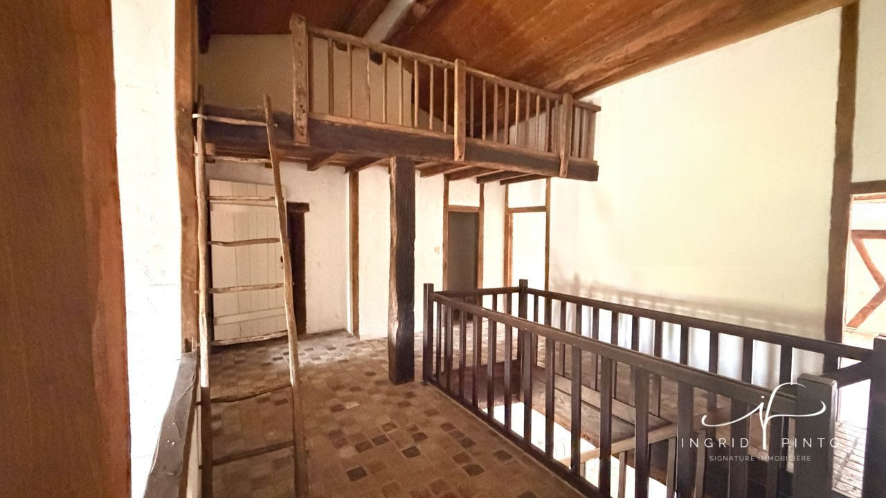 Maison 7 pièces 248 m² · à Parthenay · 248 m² · 210 000 €