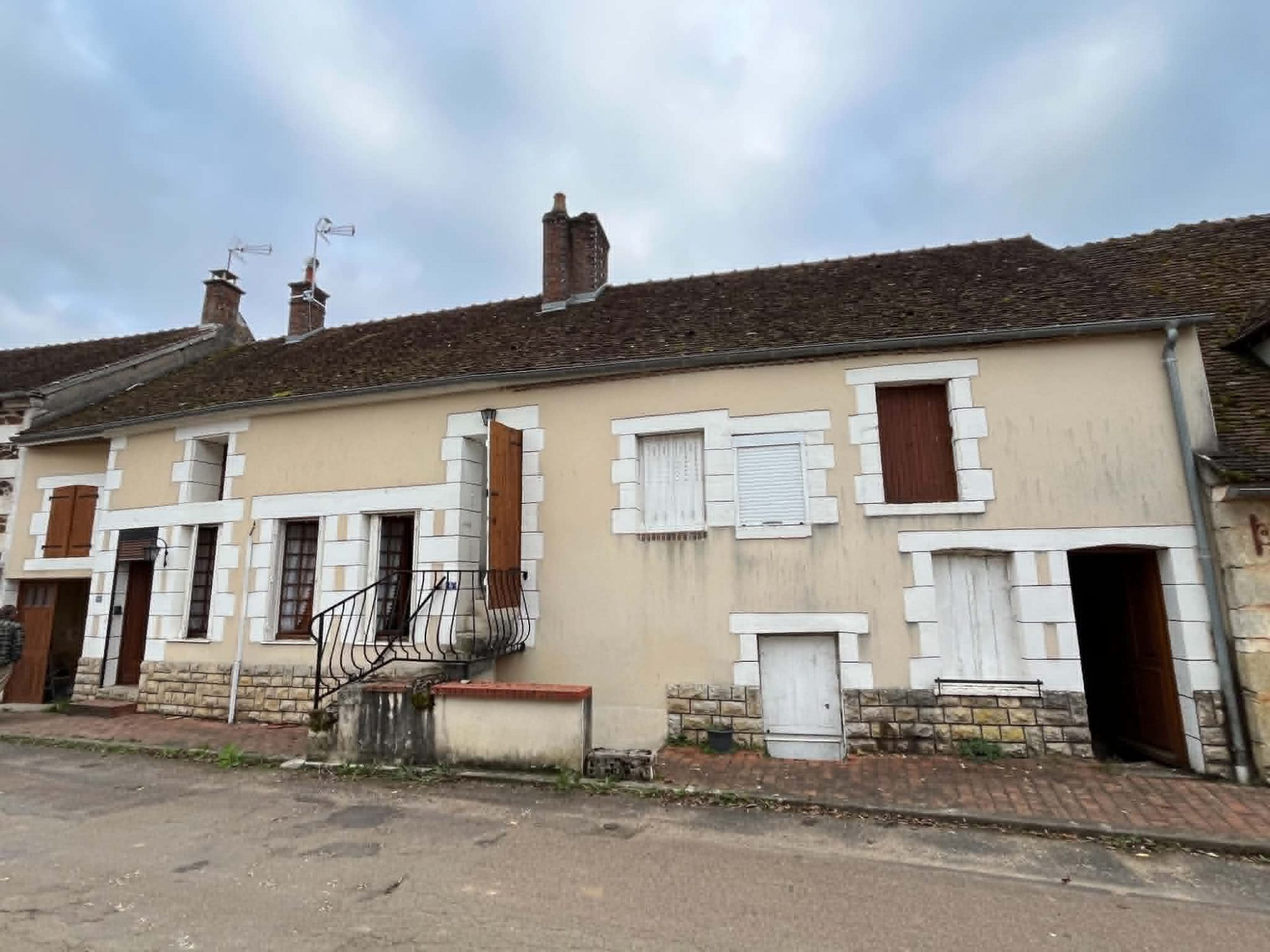 Maison à vendre à Treigny-Perreuse-Sainte-Colombe, 126 m²
