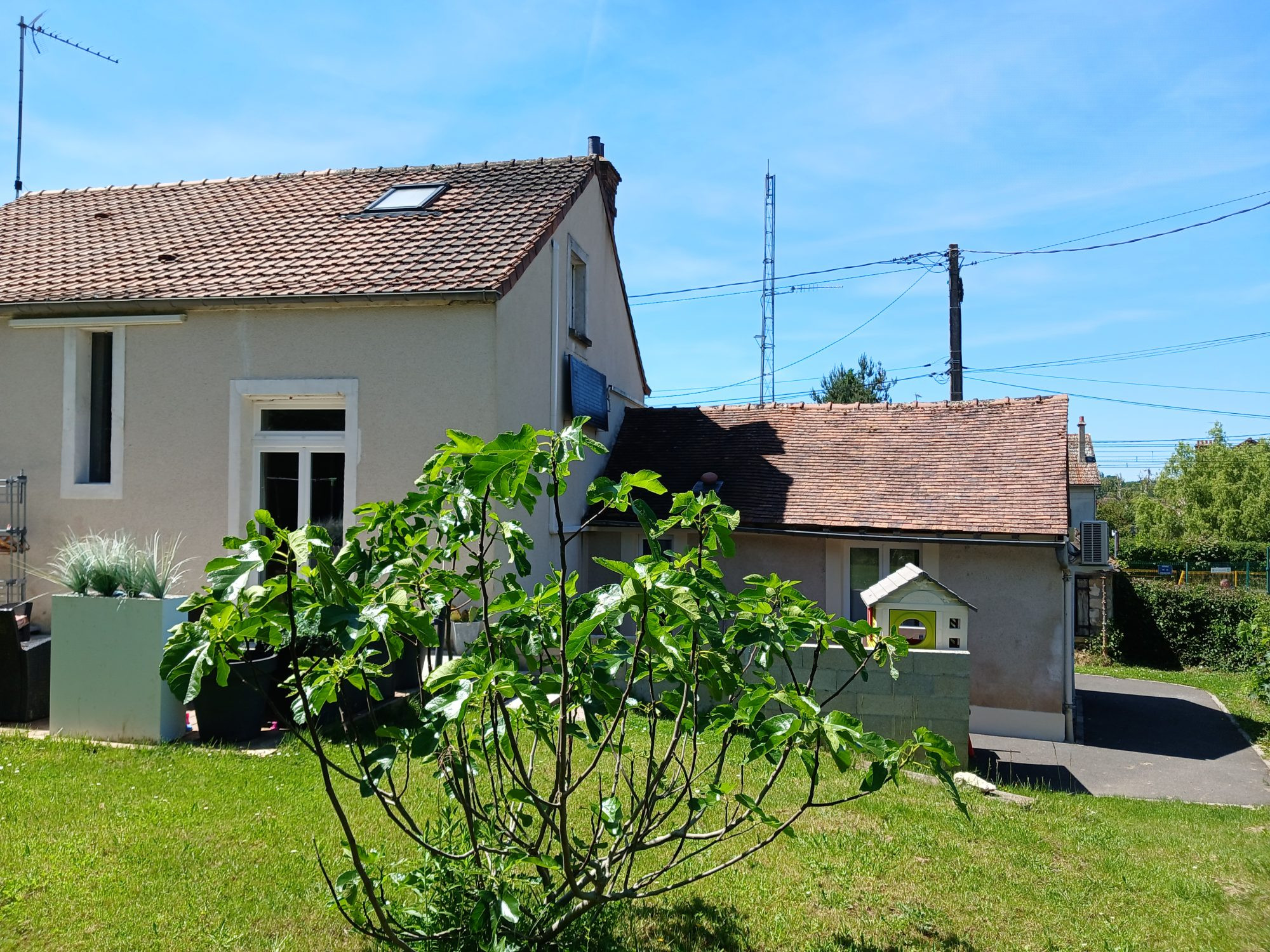 HOUSE - 3 FLOORS - 4-ROOM - 100M² 4