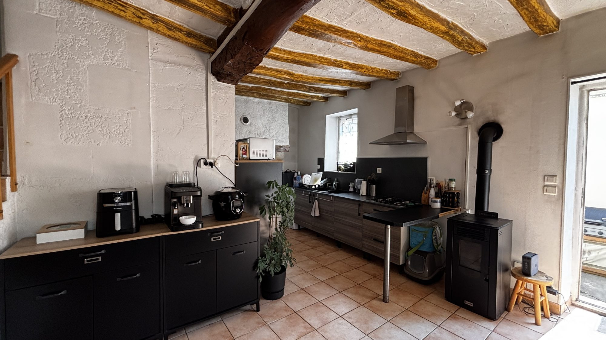 Ideal for investors or first-time buyers 3