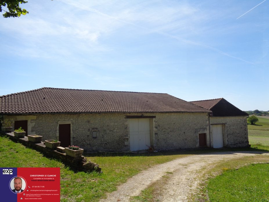 Maison à vendre à Grand-Brassac, 212 m²