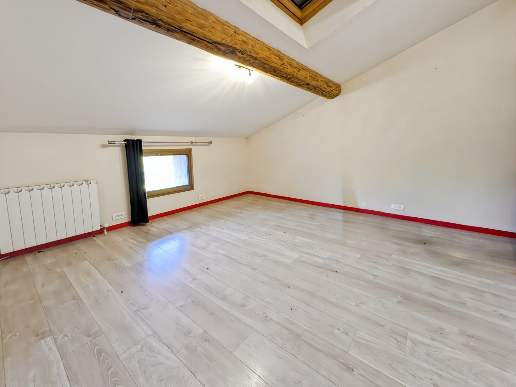 Maison à vendre à Jassans-Riottier, 159 m²