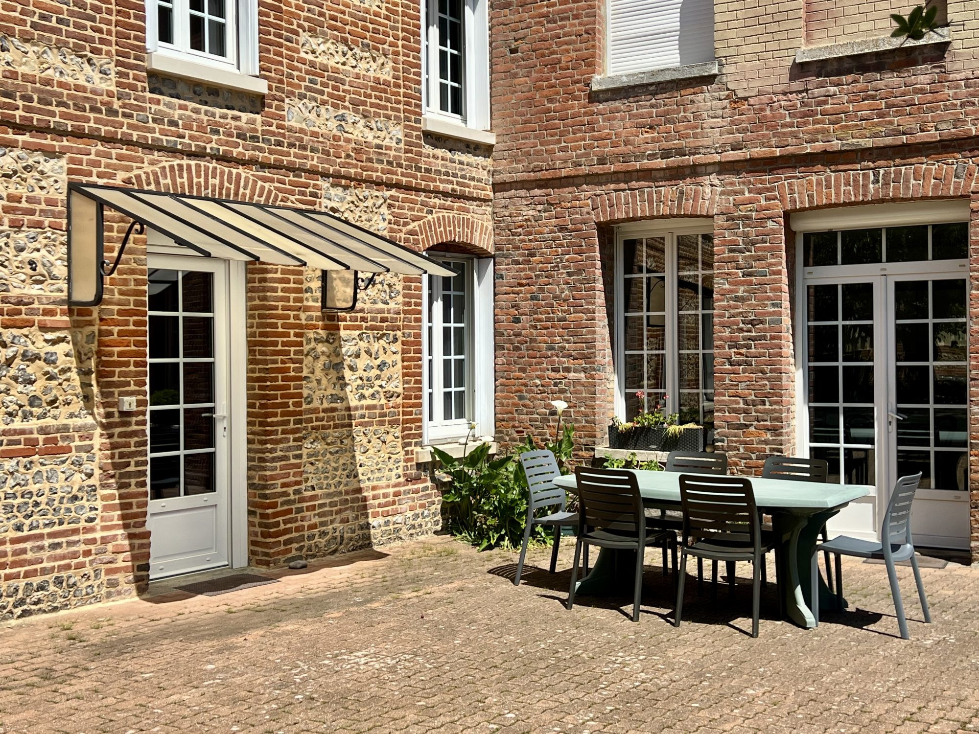 Maison bourgeoise 182 m², centre bourg Longueville Sur Scie