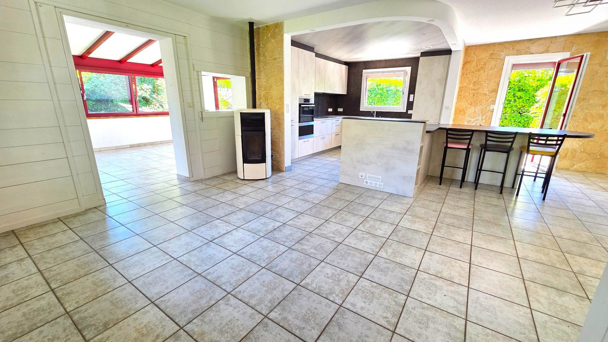 Maison à vendre à Bons-en-Chablais, 123 m²