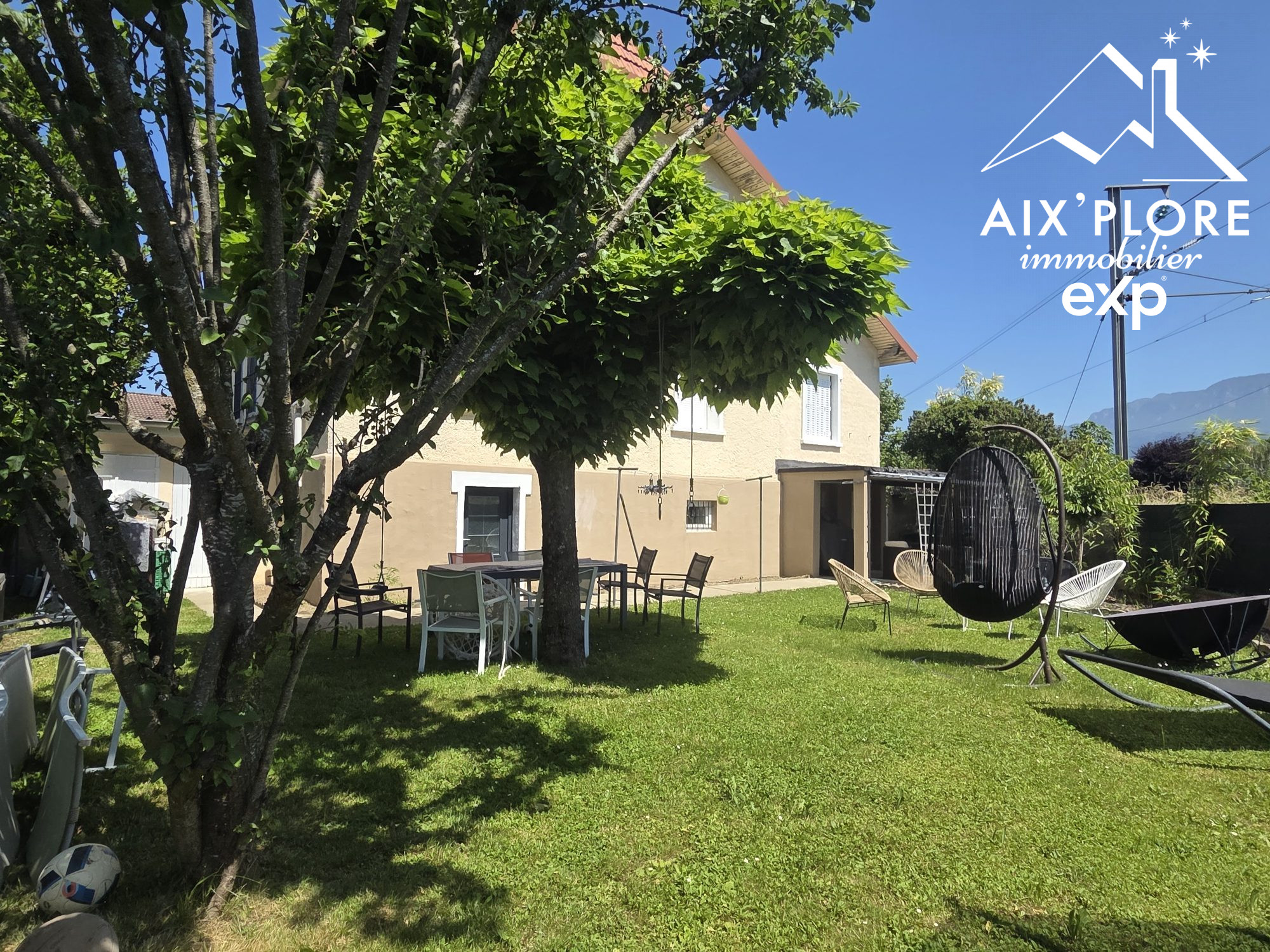 MAISON  FAMILIALE 225 M² - TERRAIN 587 M²