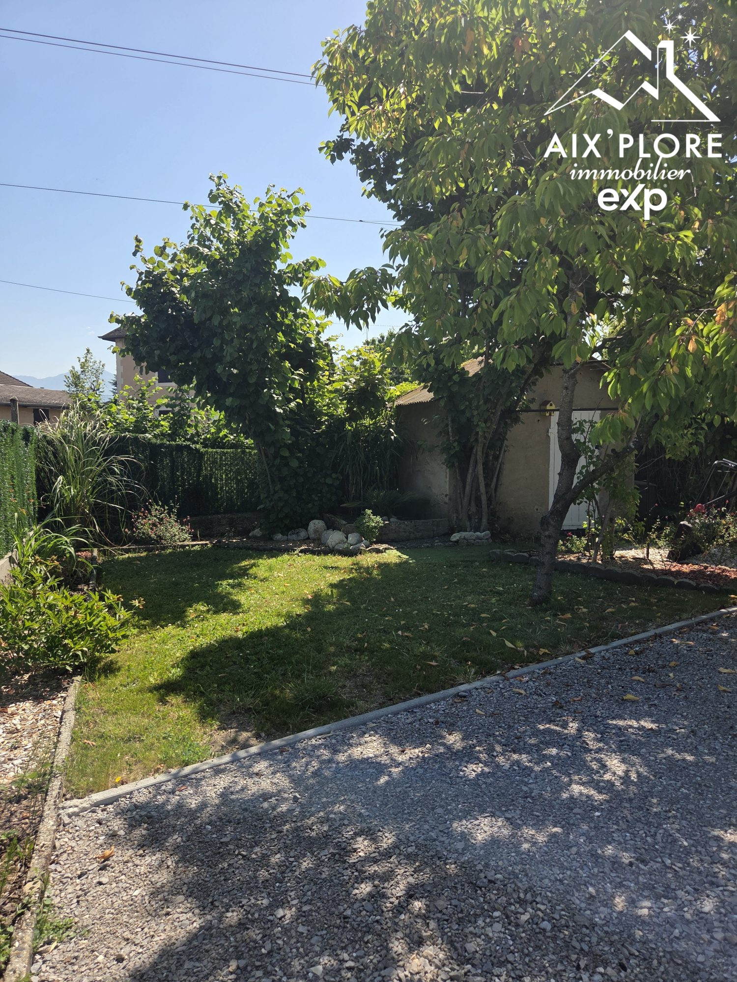 MAISON FAMILIALE 203 M² - TERRAIN 587 M²