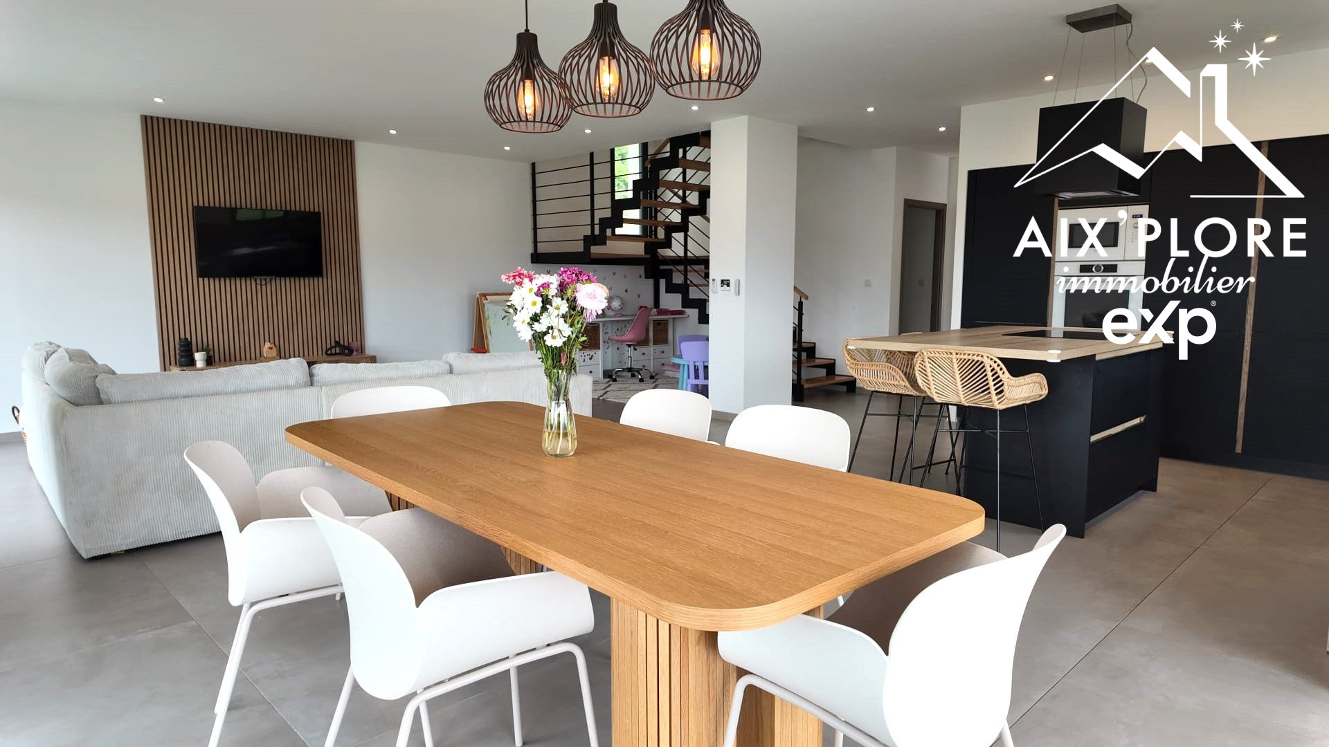 Maison à vendre à Villette-sur-Ain, 187 m²