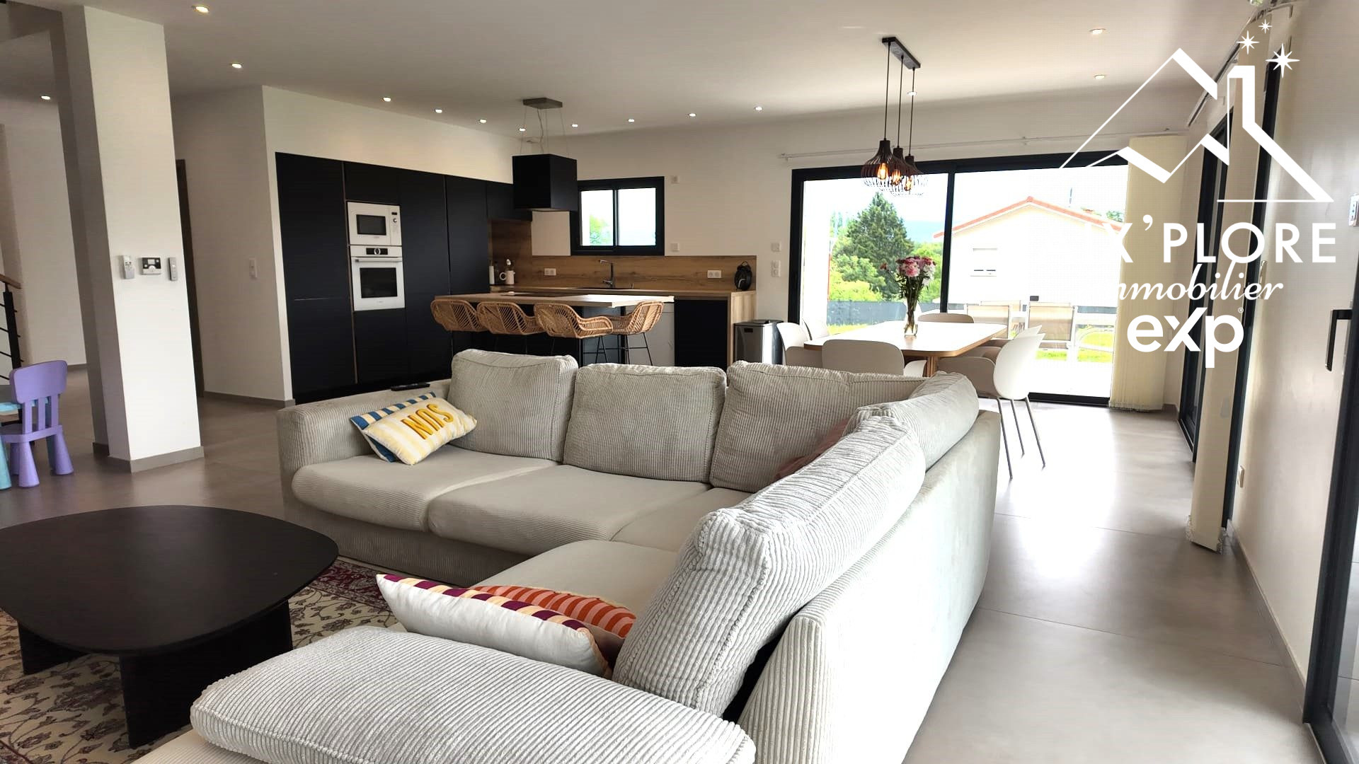 Maison à vendre à Villette-sur-Ain, 187 m²