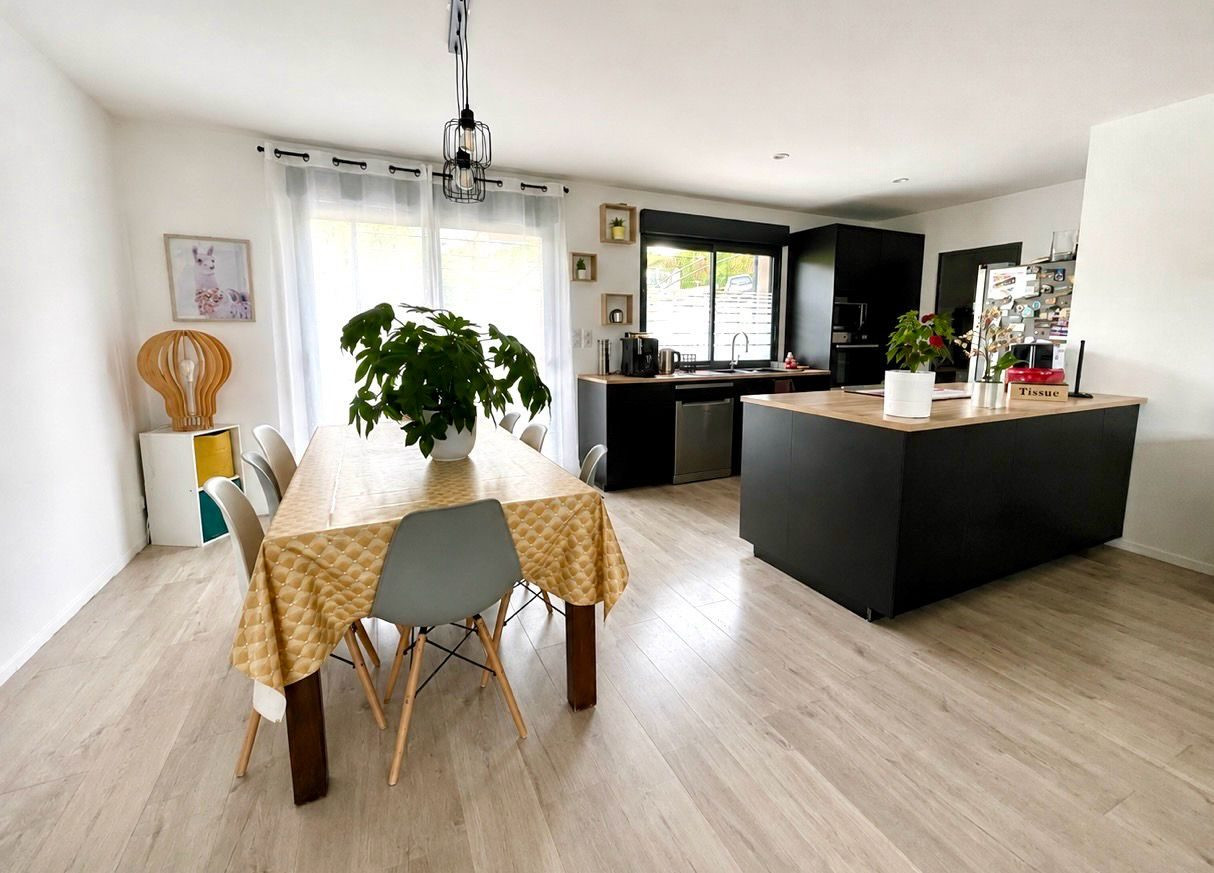 Maison à vendre à Nailly, 120 m²