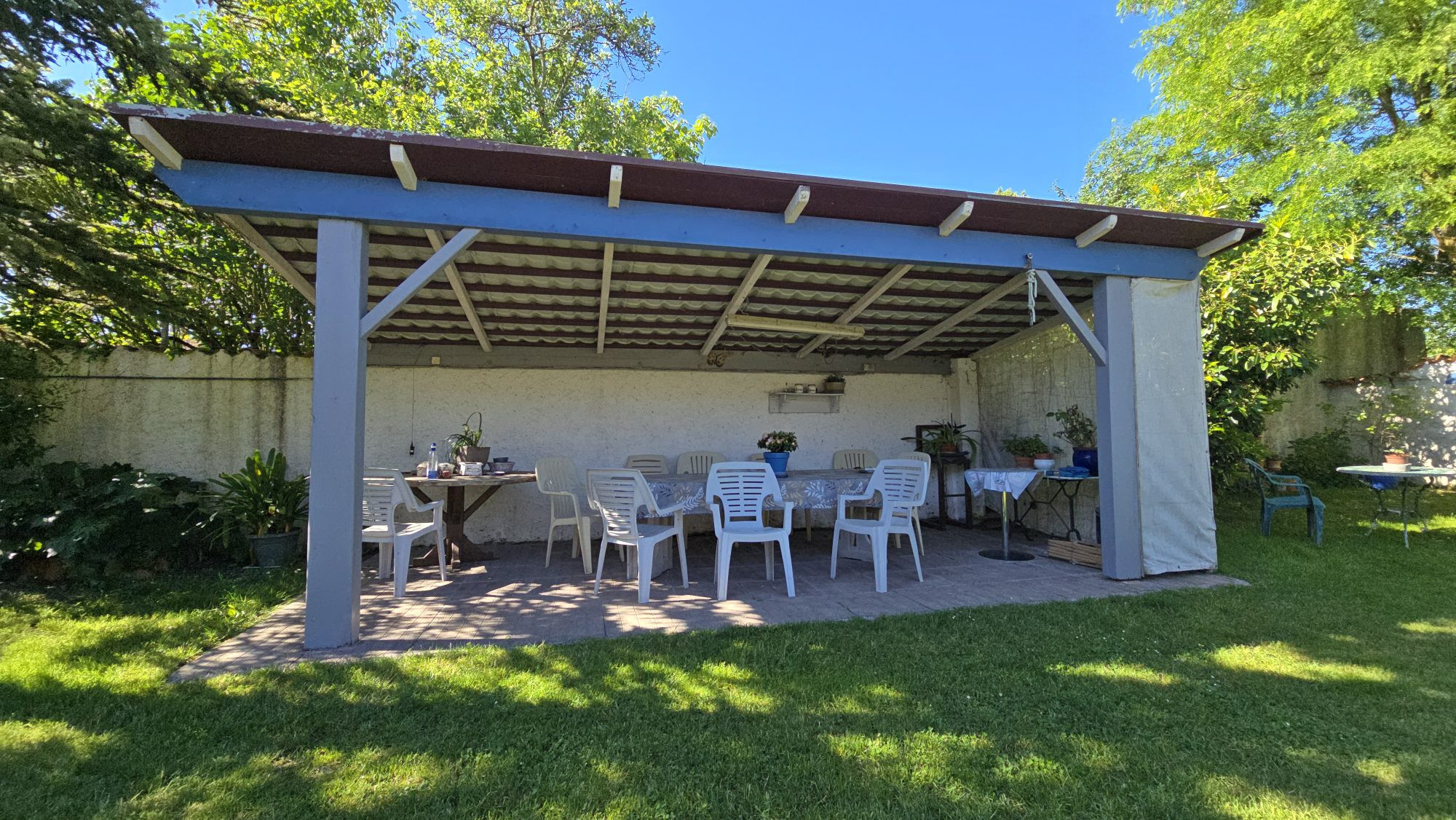 Maison à vendre à Saint-Cyr-du-Doret, 198 m²