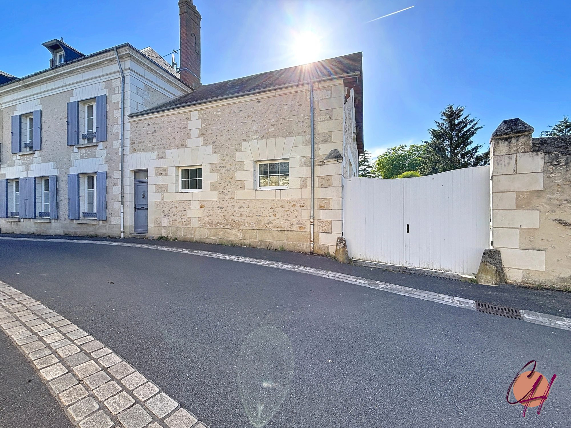 Maison de caractère avec vie de plain-pied | Ancien presbytère de 1820