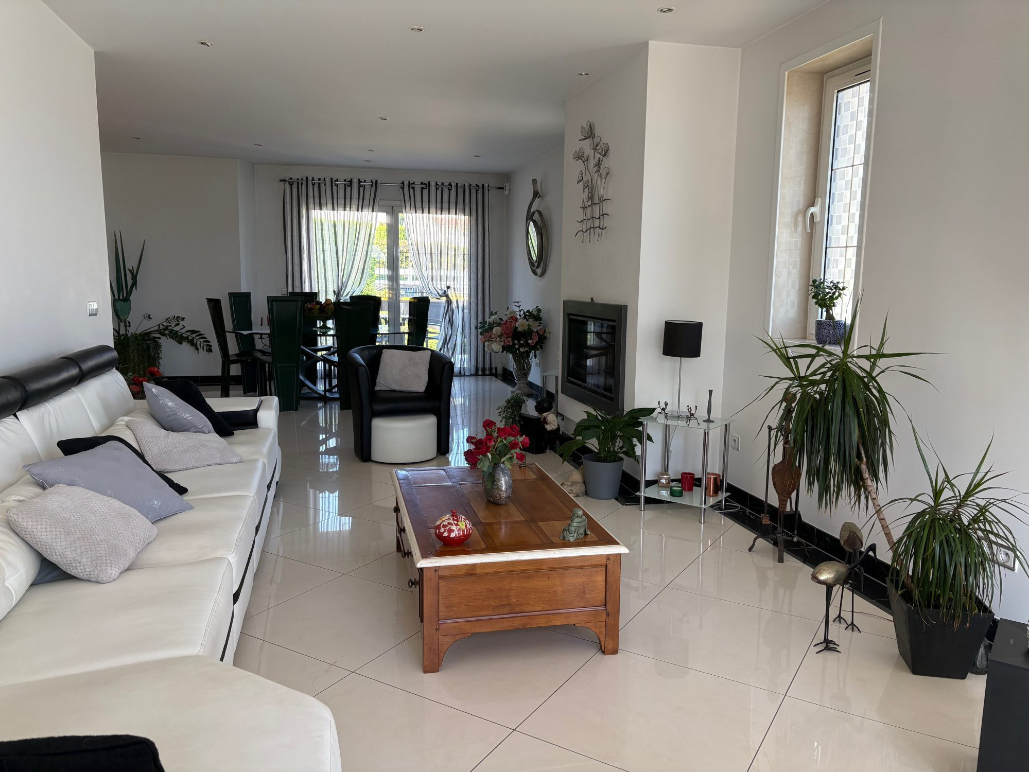 Villa for sale in Yerres, 200 m²