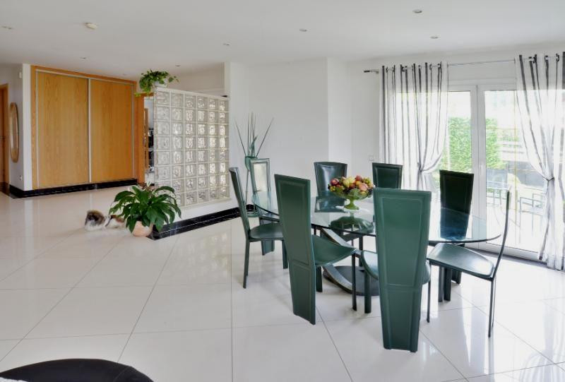 Villa for sale in Yerres, 200 m²