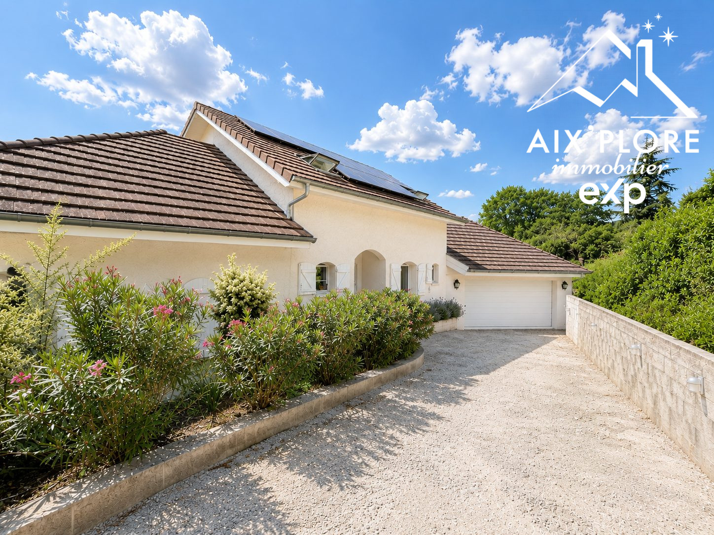 Maison contemporaine avec vue panoramique exceptionnelle et appartement indépendant