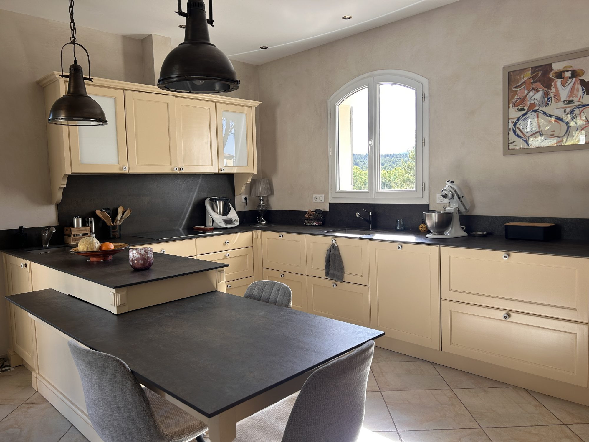 Maison à vendre à Mallemort, 294 m²