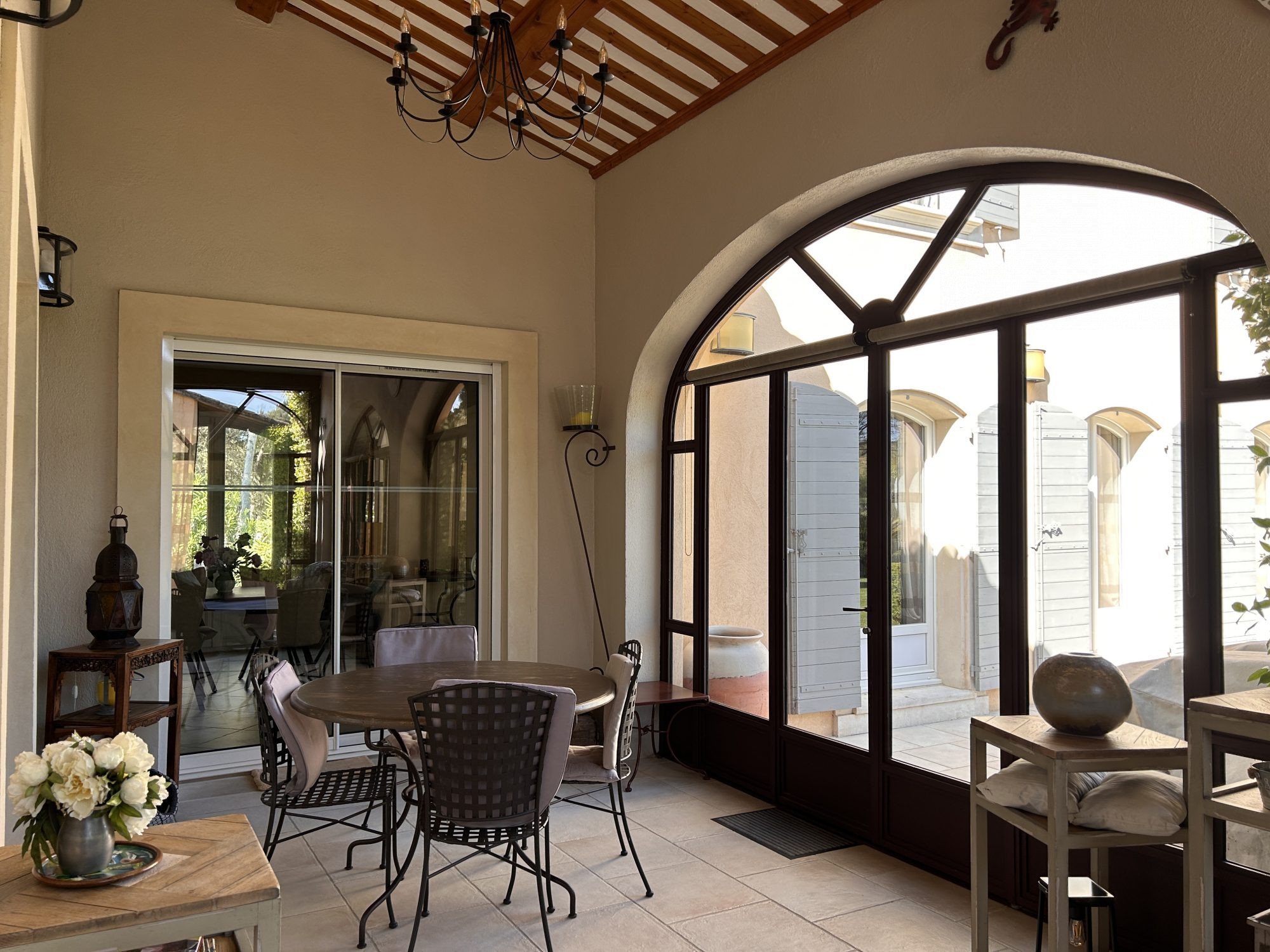Maison à vendre à Mallemort, 294 m²