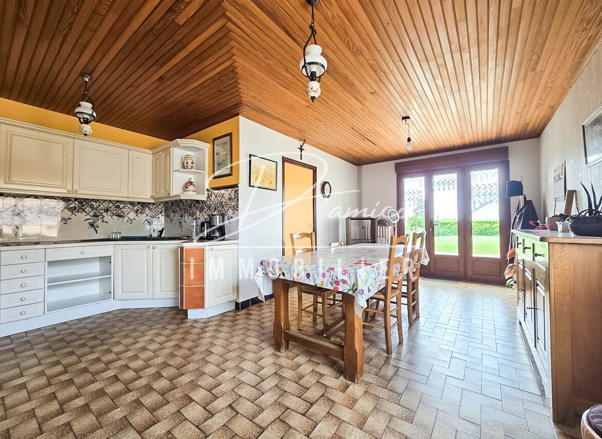Maison à vendre à Raillencourt-Sainte-Olle, 203 m²