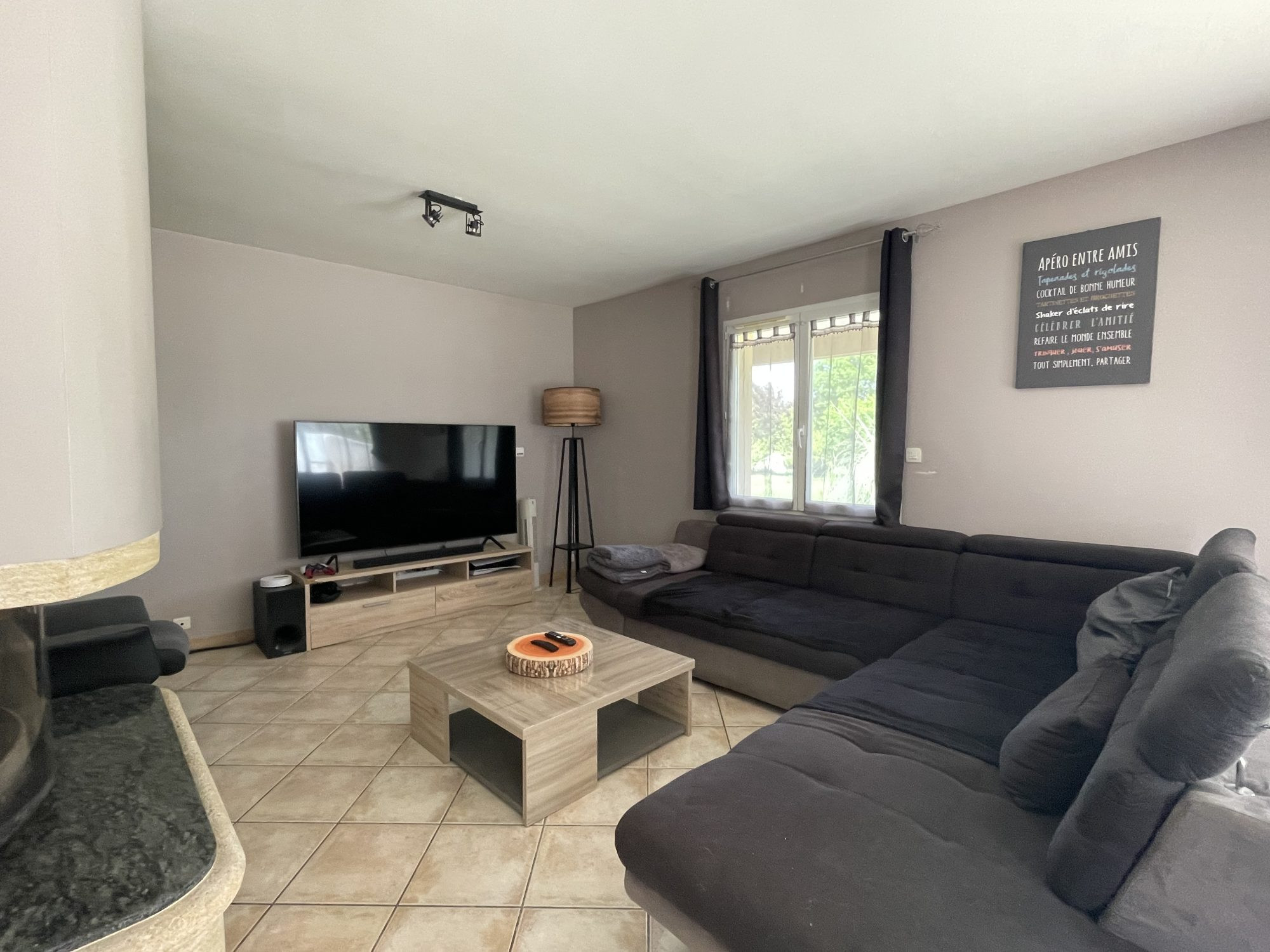 Maison à vendre à Neuvicq, 104 m²