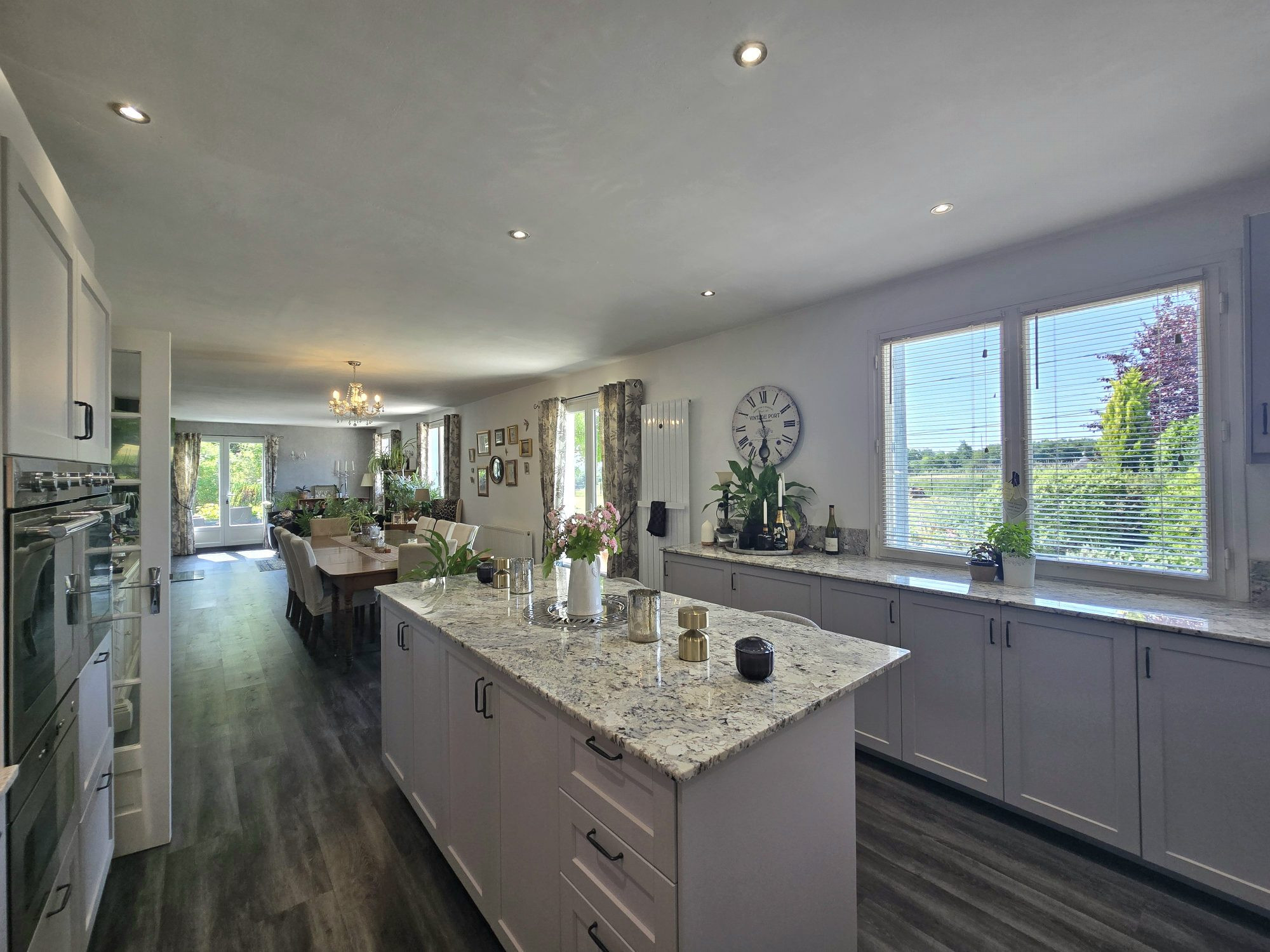 Maison à vendre à Édon, 210 m²