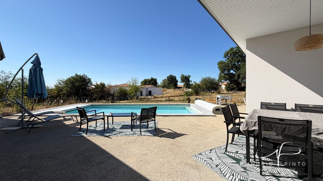 Maison à vendre à Pompaire, 152 m²